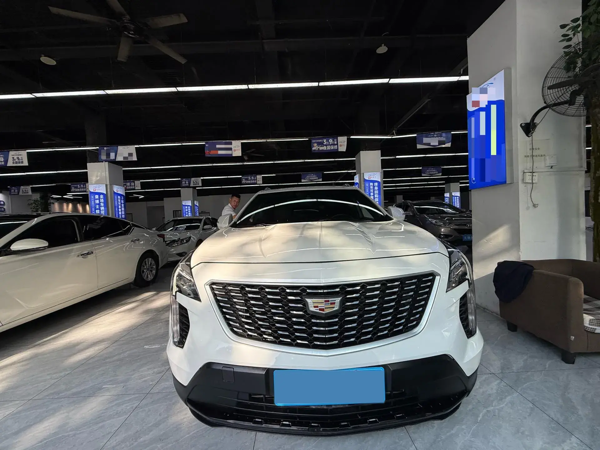2020 CADILLAC XT4 thumbnail 2