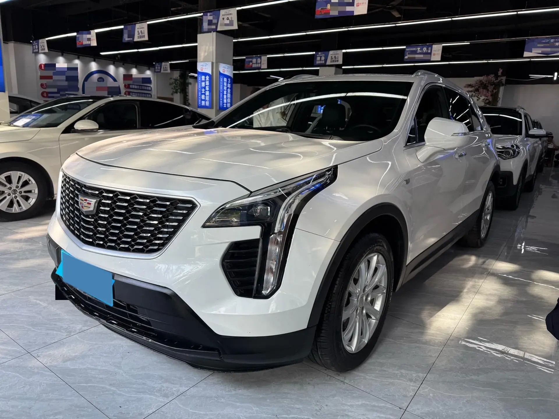 2020 CADILLAC XT4 view 1