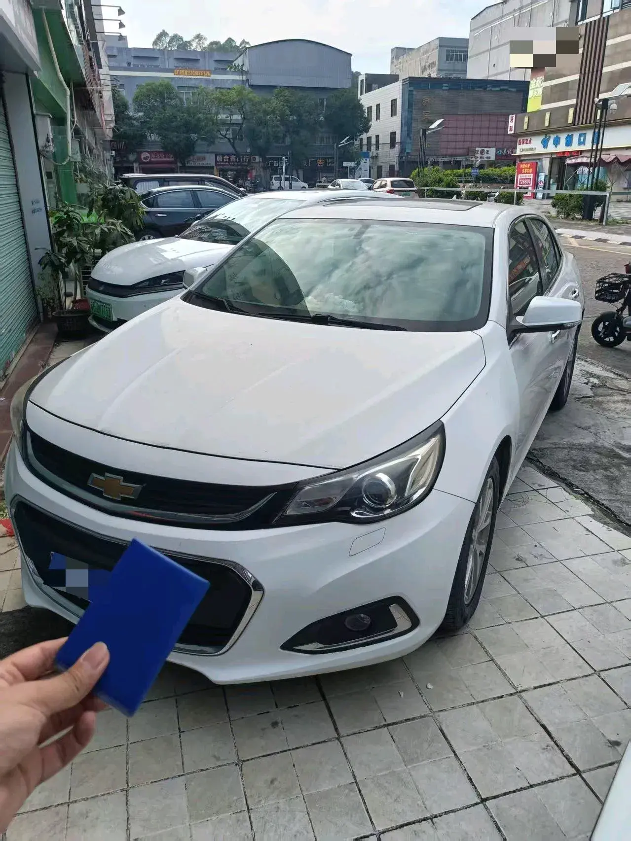 2018 CHEVROLET MALIBU view 1