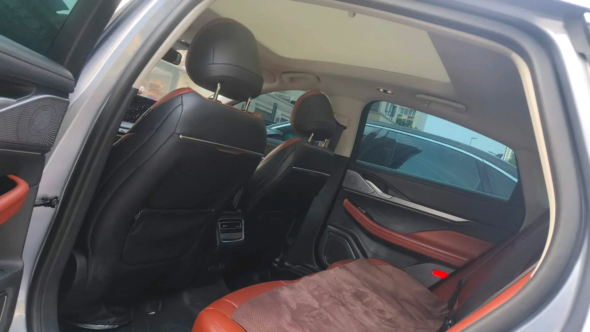 2022 LINCOLN Z thumbnail 2