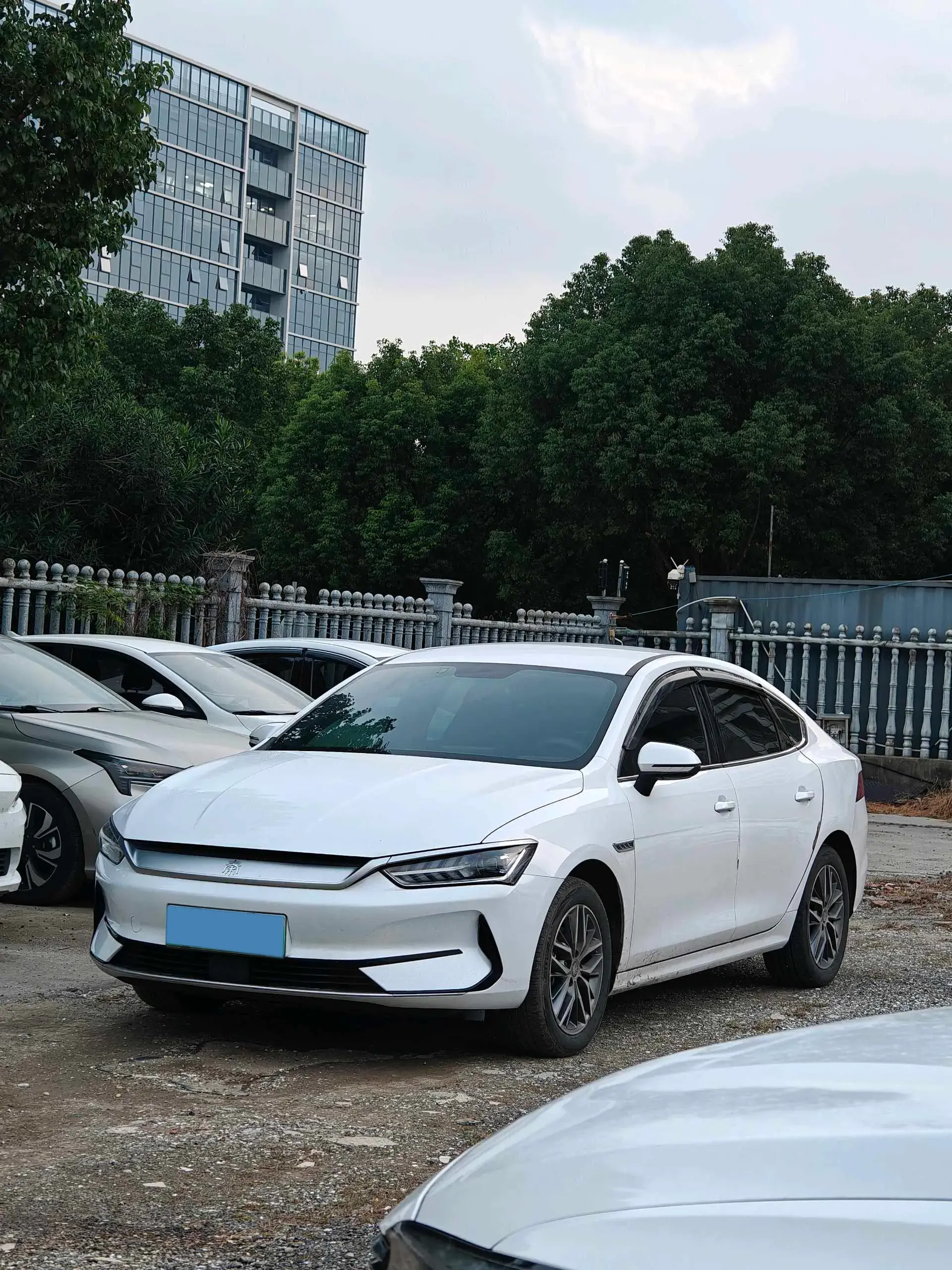 2024 BYD QIN view 1
