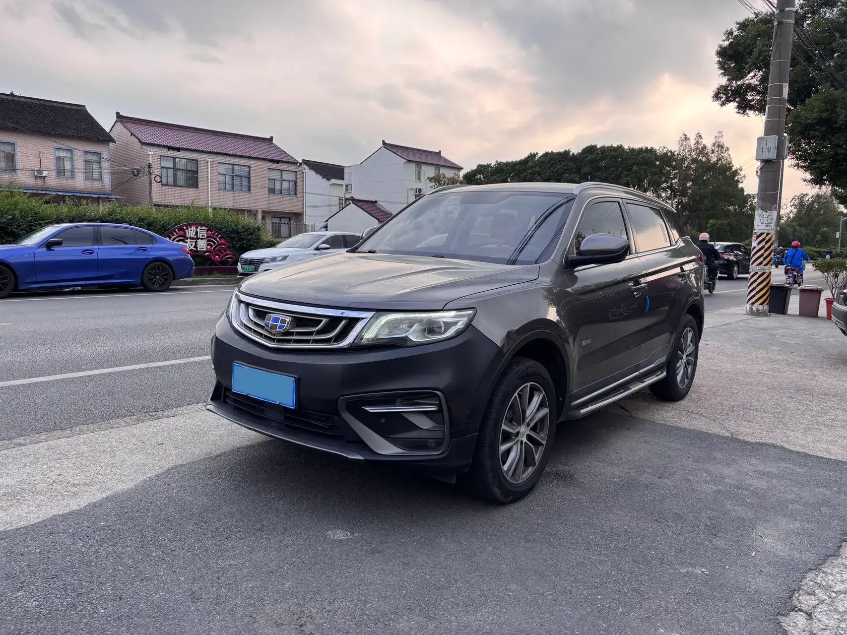 2018 GEELY AZKARRA view 1