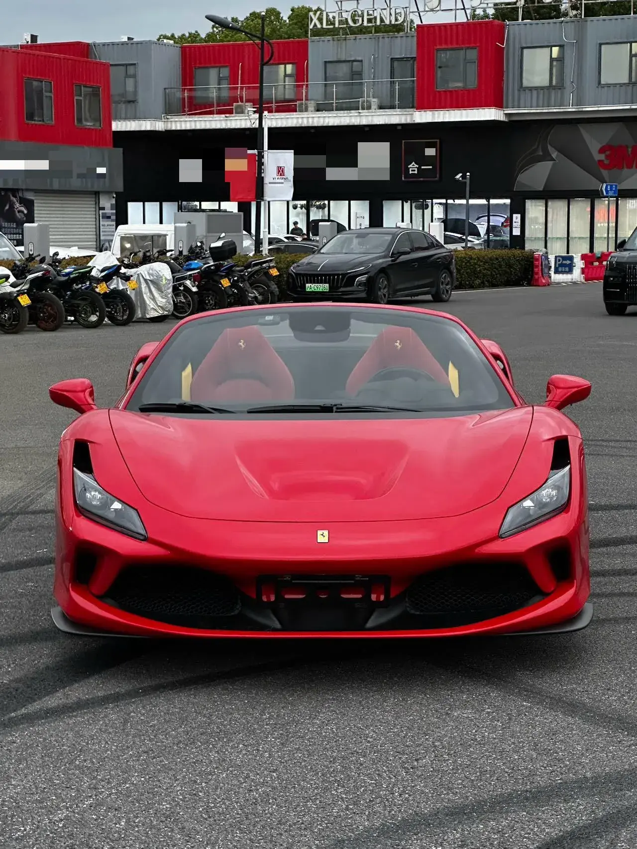 2020 FERRARI F8 thumbnail 2