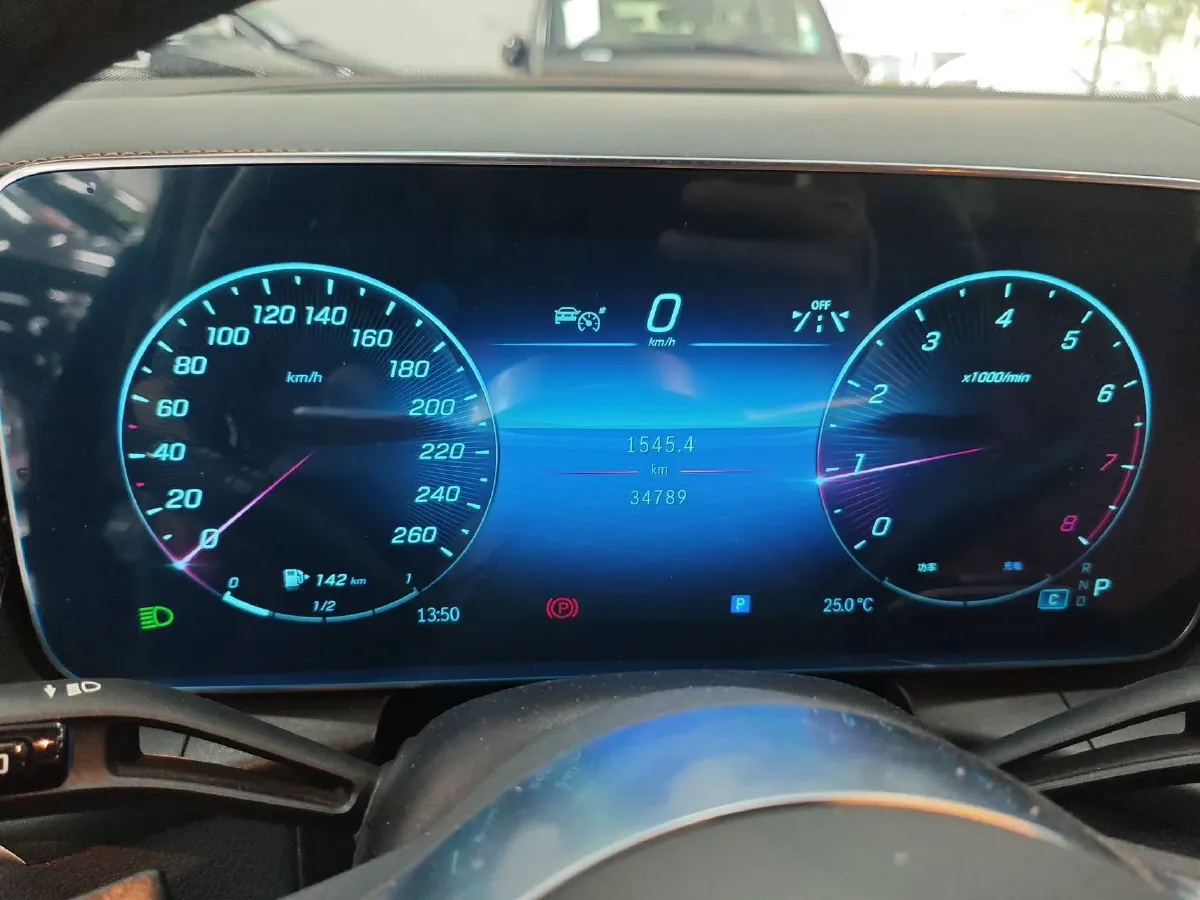 2023 Mercedes-Benz GLC Class 2.0T 204HP L4 9AT,autocango,china used car exporter,china ev exporter,chinese used car exporter,chinese used ev exporter