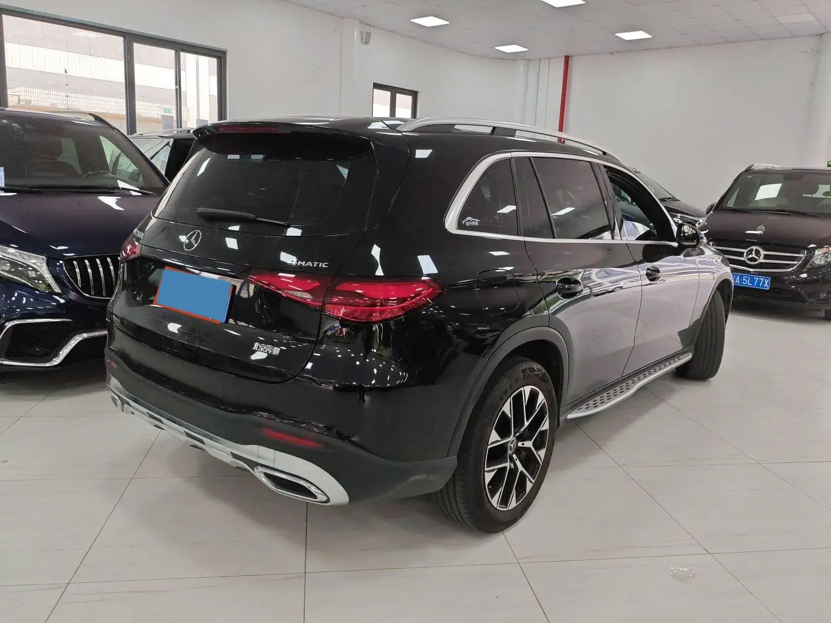 2023 MERCEDES-BENZ GLC thumbnail 2