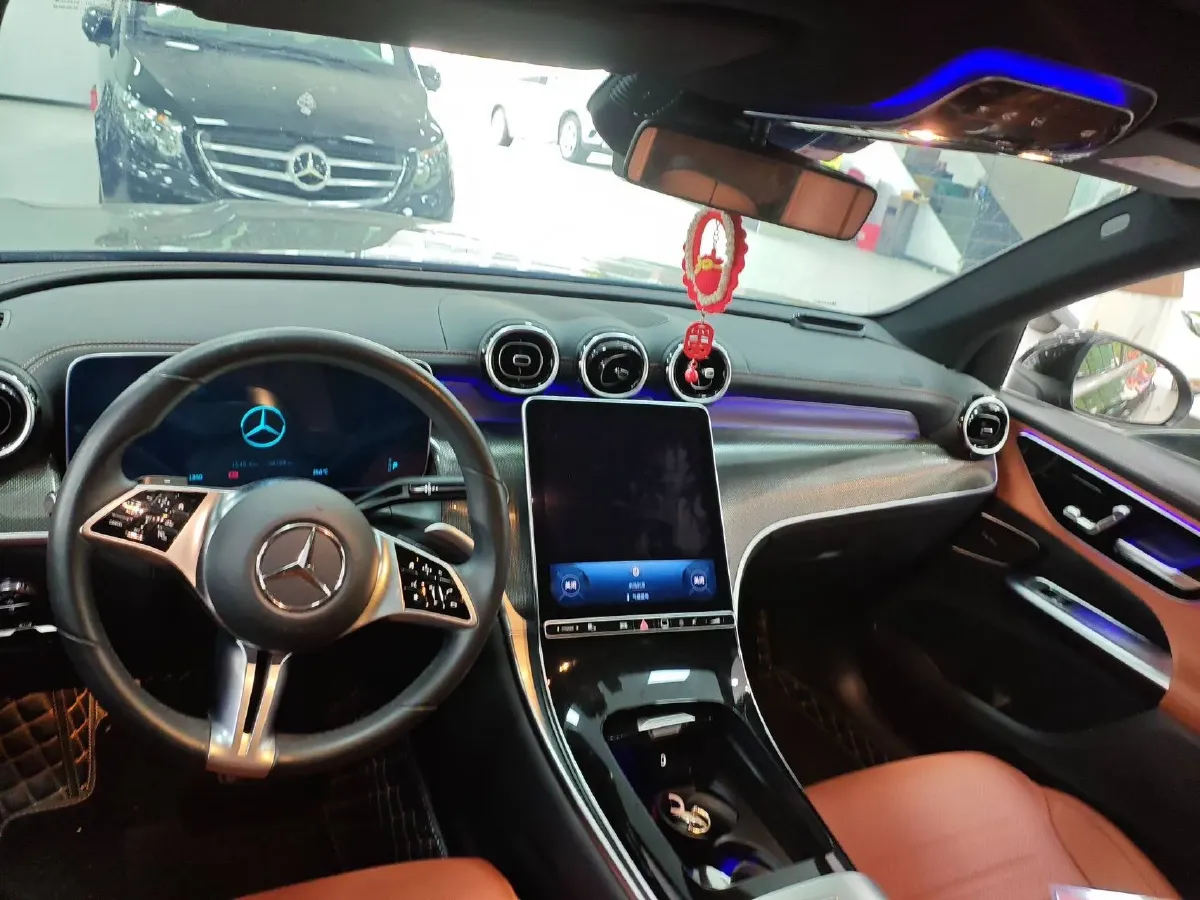 2023 Mercedes-Benz GLC Class 2.0T 204HP L4 9AT,autocango,china used car exporter,china ev exporter,chinese used car exporter,chinese used ev exporter