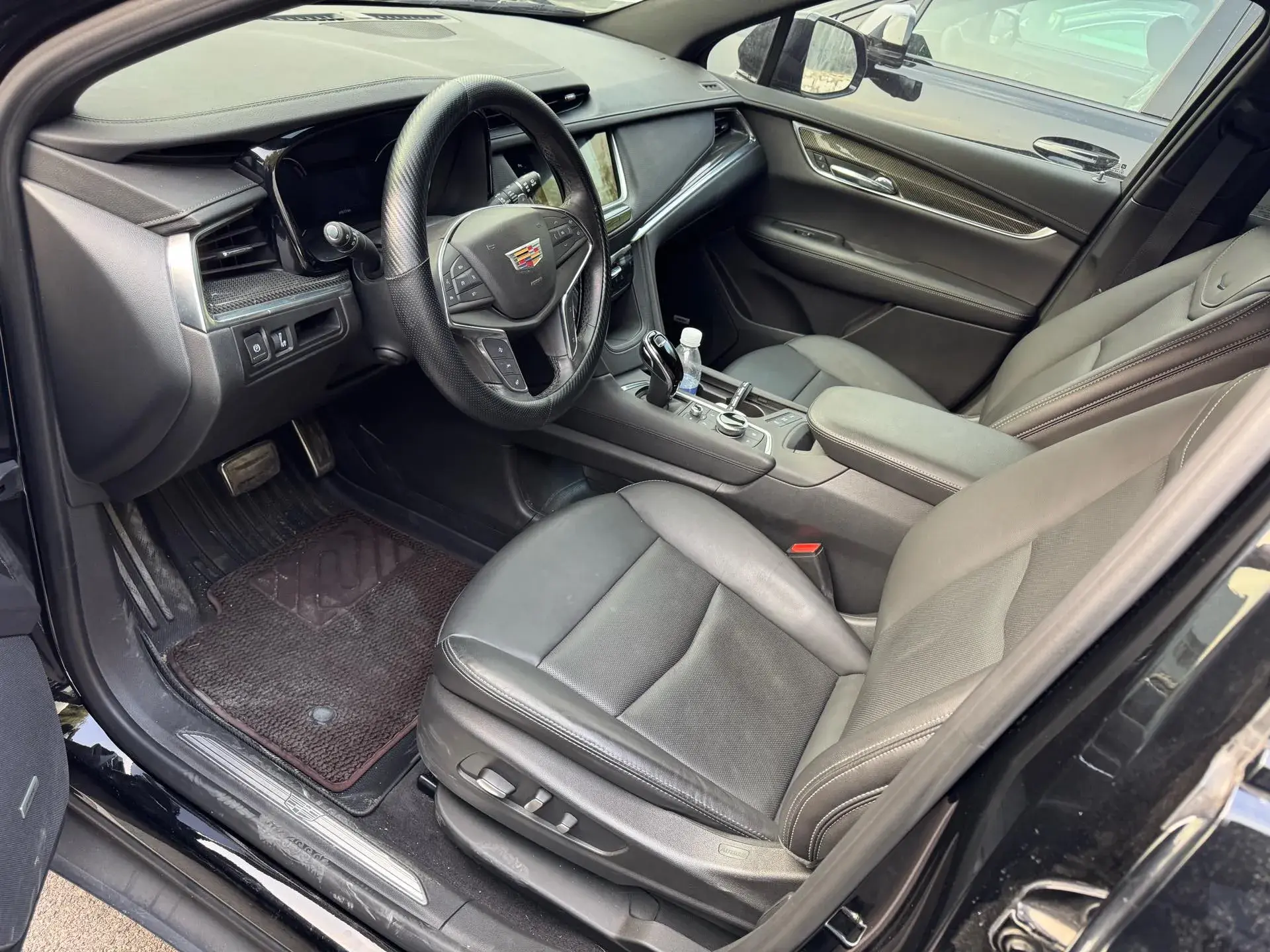 2021 CADILLAC XT5 thumbnail 2