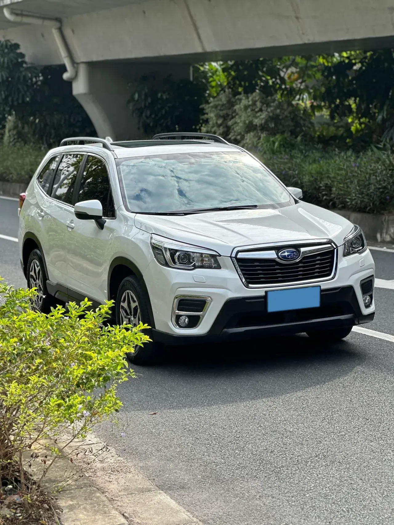 2020 SUBARU FORESTER thumbnail 2
