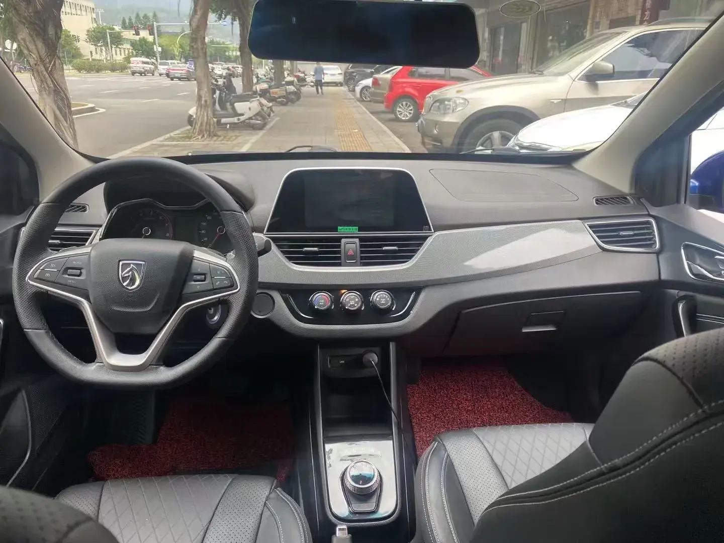 2018 BAOJUN 530 thumbnail 4