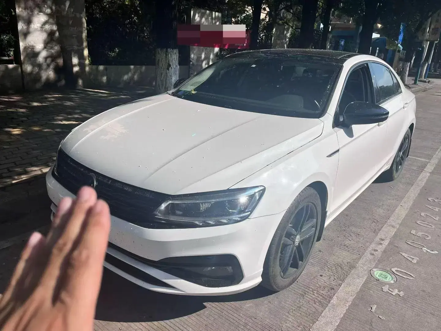 2021 VOLKSWAGEN LAMANDO view 1