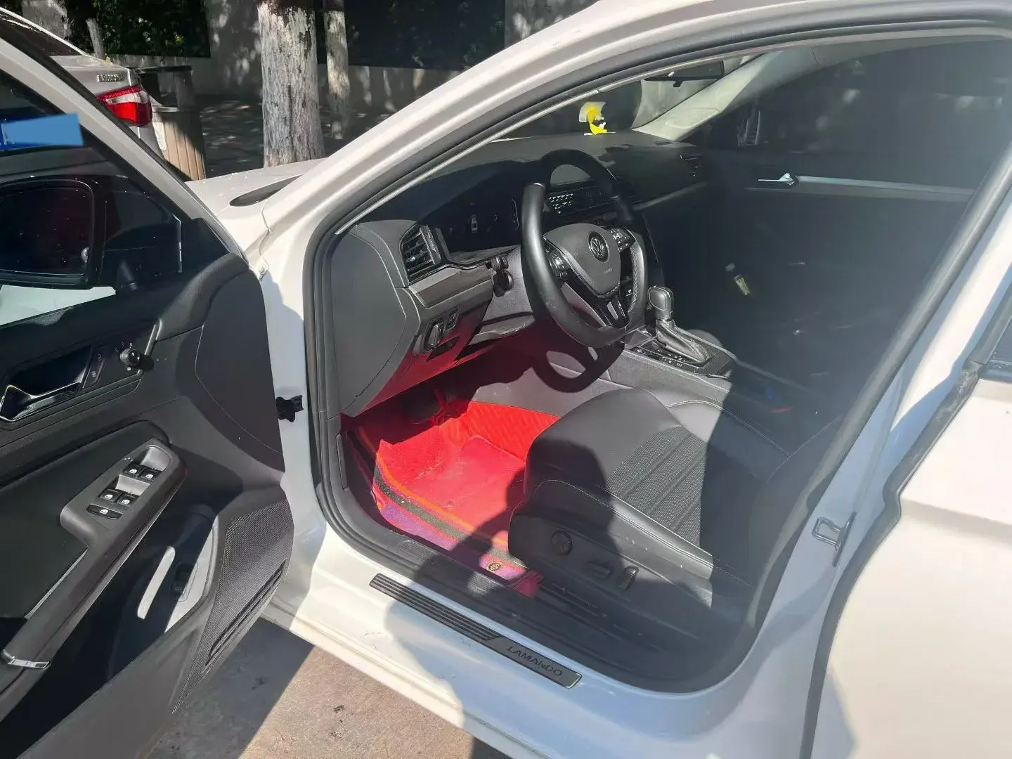 2021 VOLKSWAGEN LAMANDO thumbnail 2