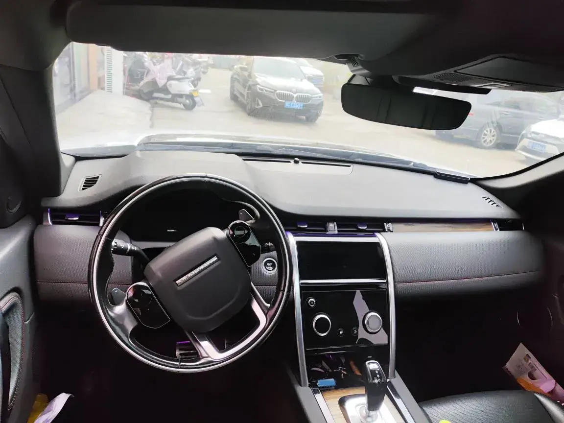 2020 LAND ROVER thumbnail 3