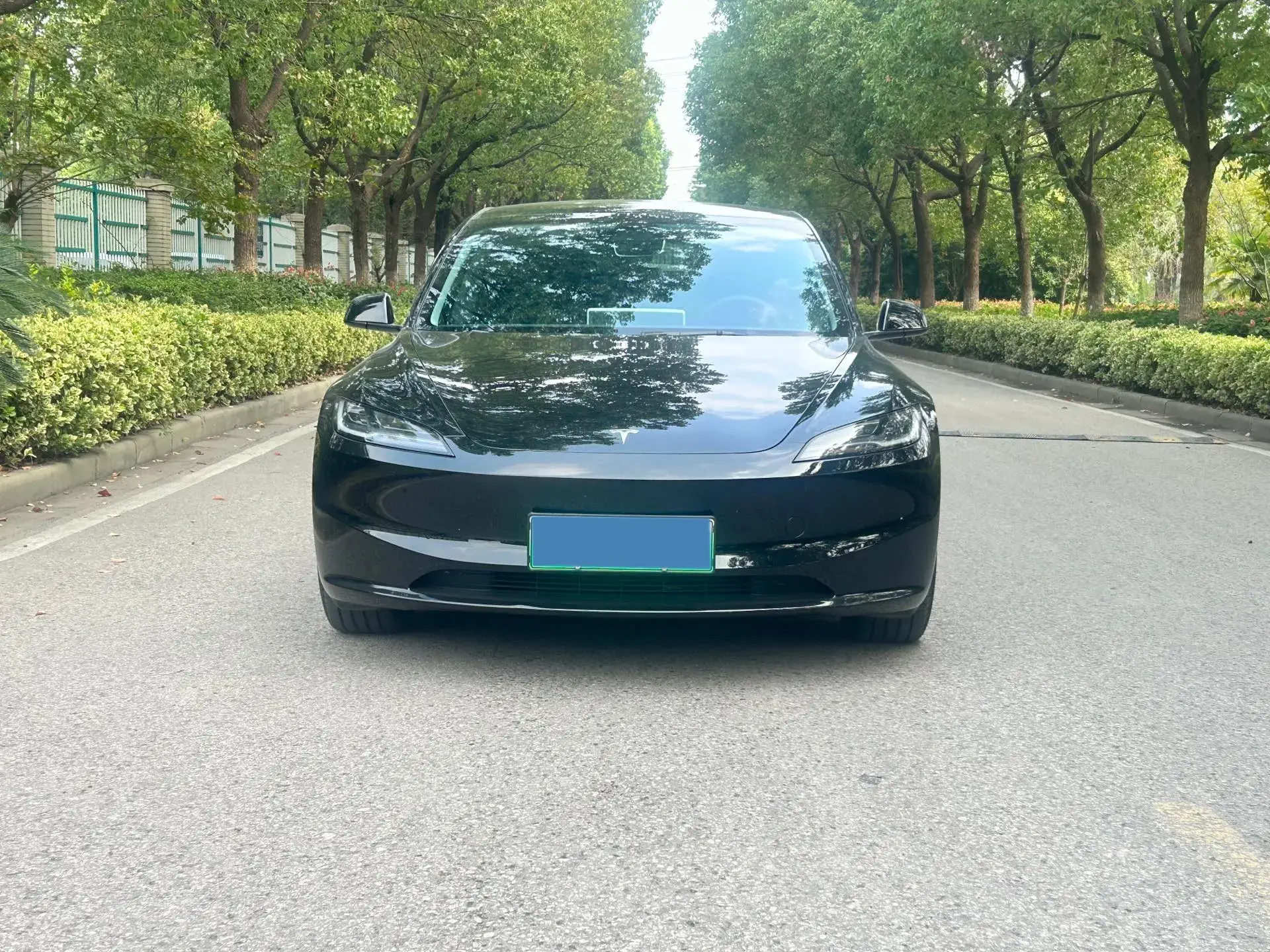 2023 TESLA MODEL thumbnail 2