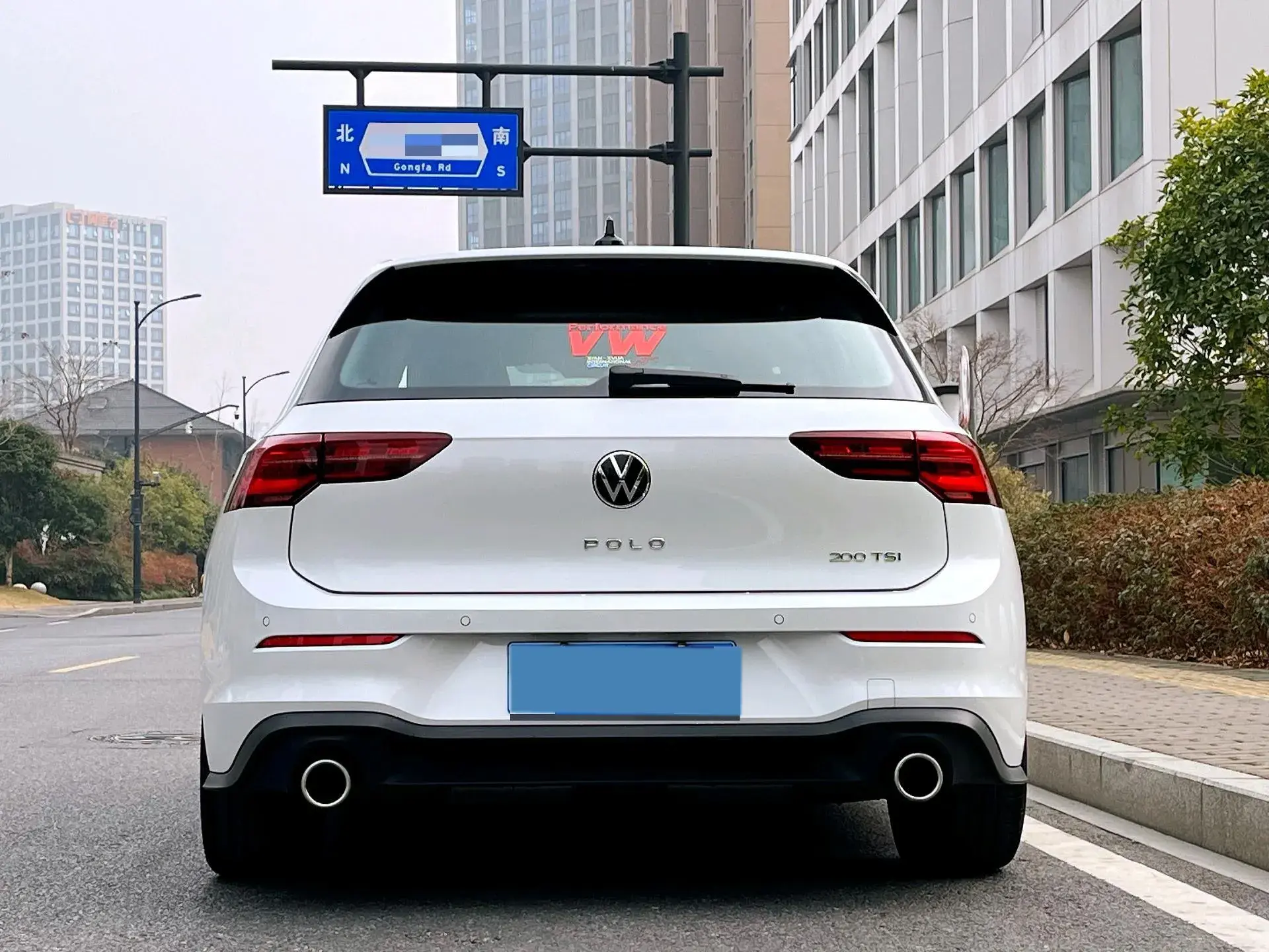 2023 VOLKSWAGEN GOLFGTI thumbnail 4