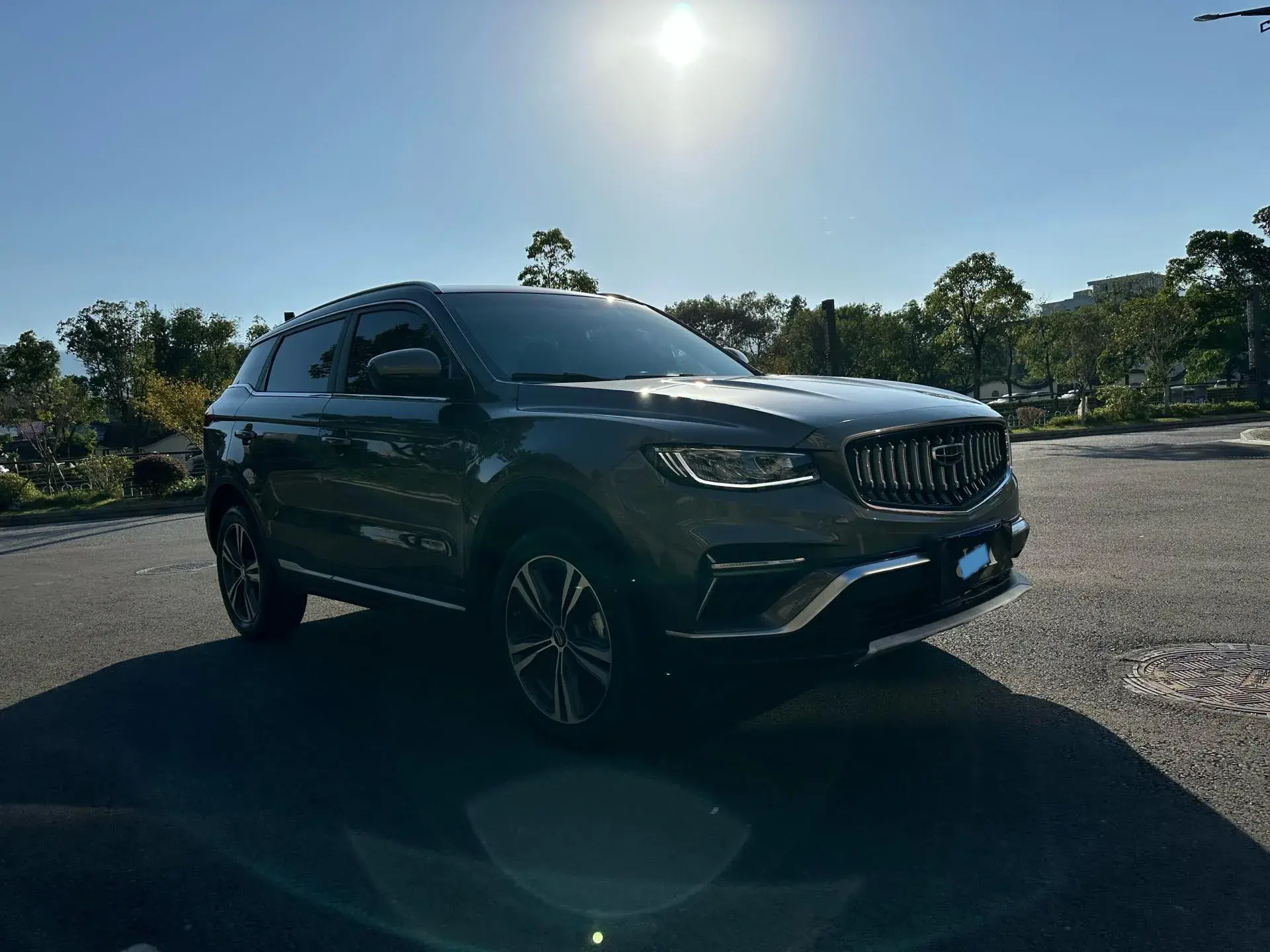 2022 GEELY AZKARRA thumbnail 3