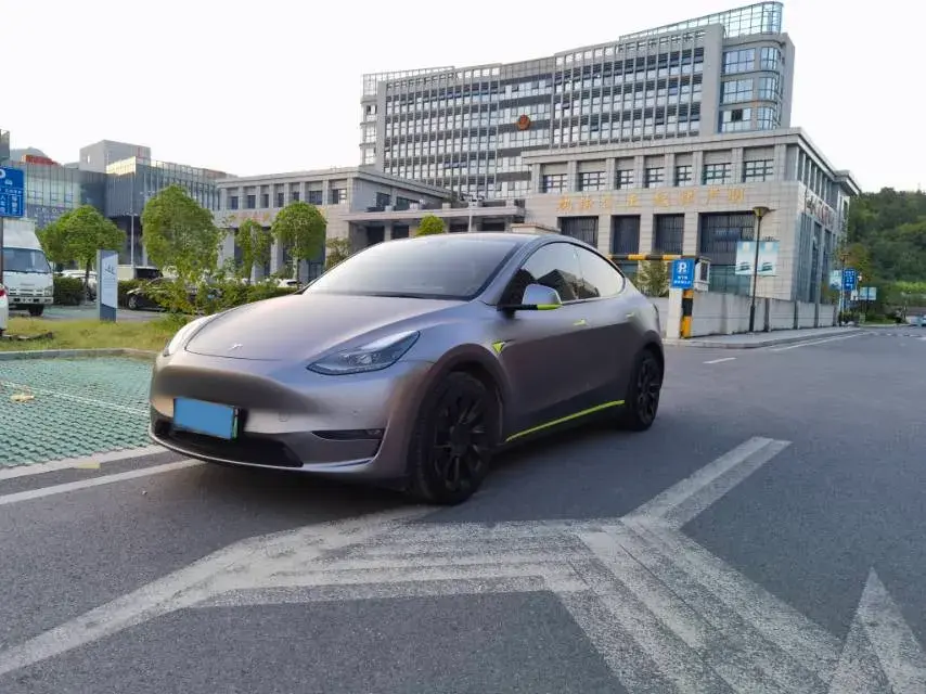 2021 TESLA MODEL view 1