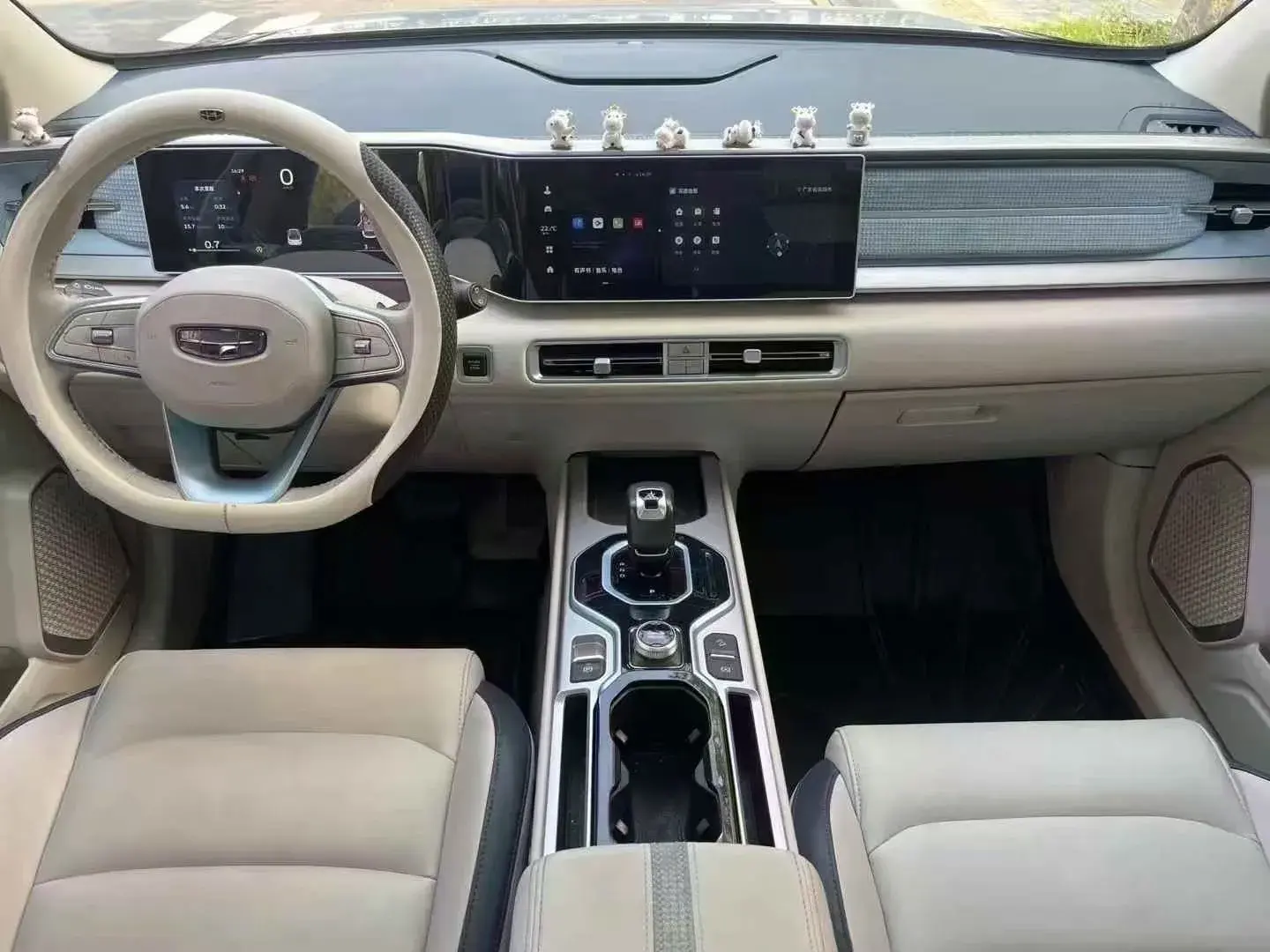 2023 GEELY ICON thumbnail 4