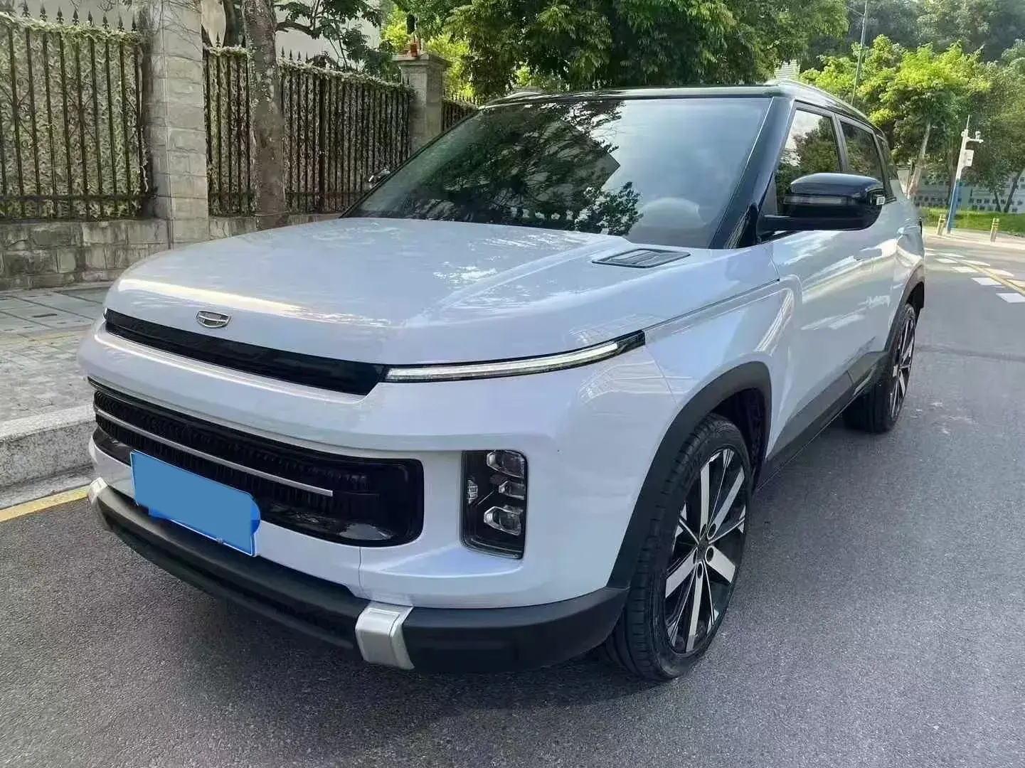 2023 GEELY ICON view 1