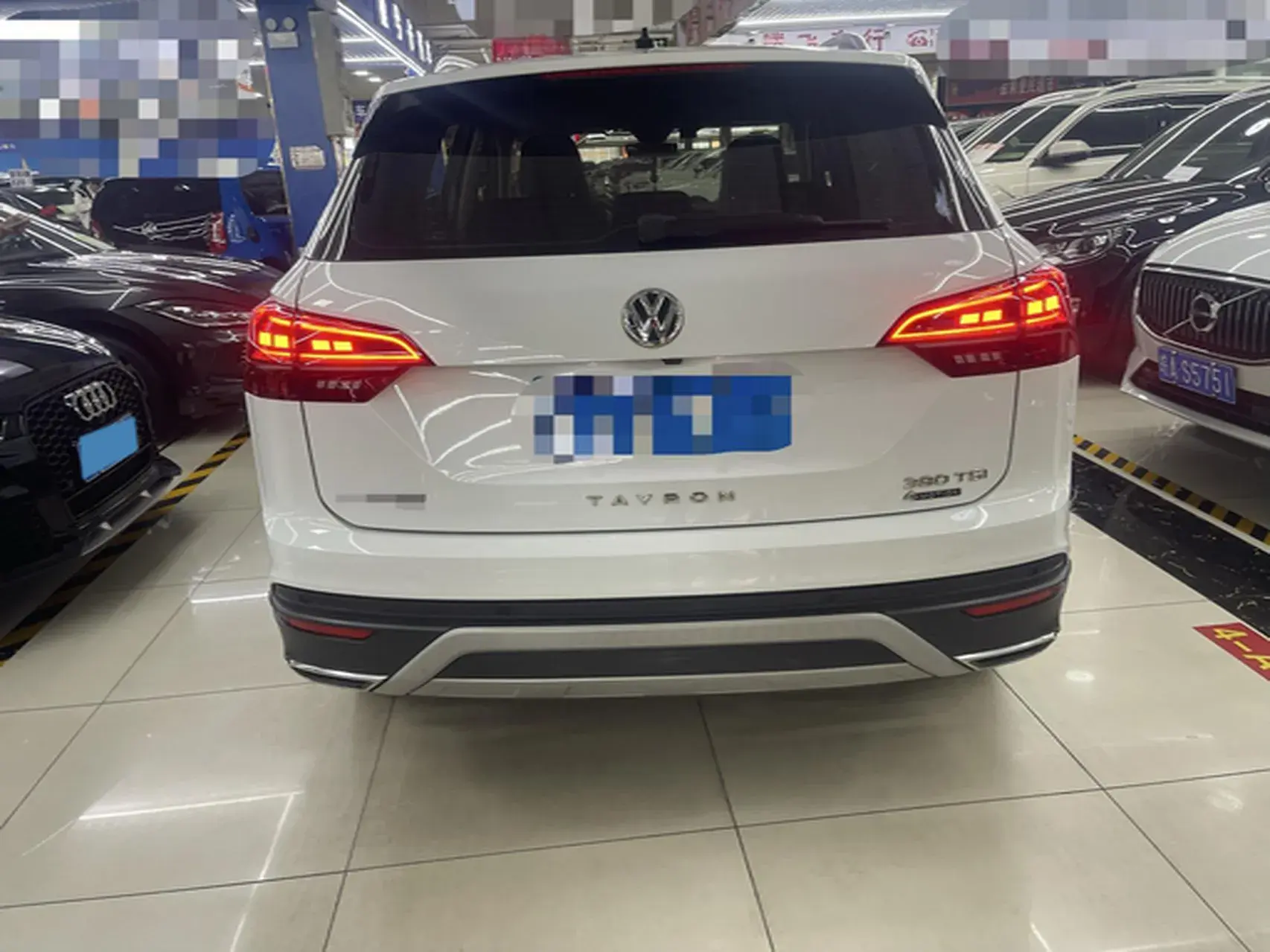 2021 VOLKSWAGEN TAYRON thumbnail 3