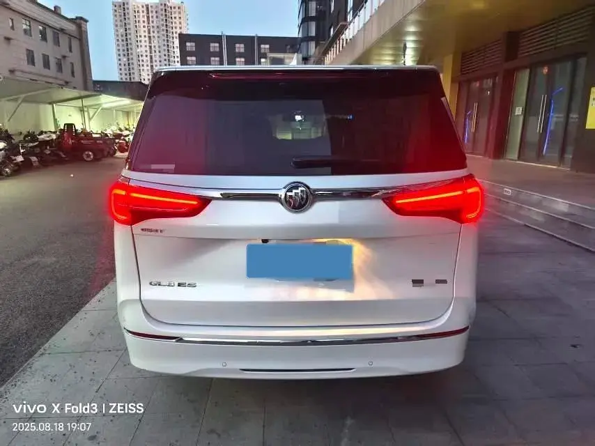 2021 BUICK GL8 thumbnail 3