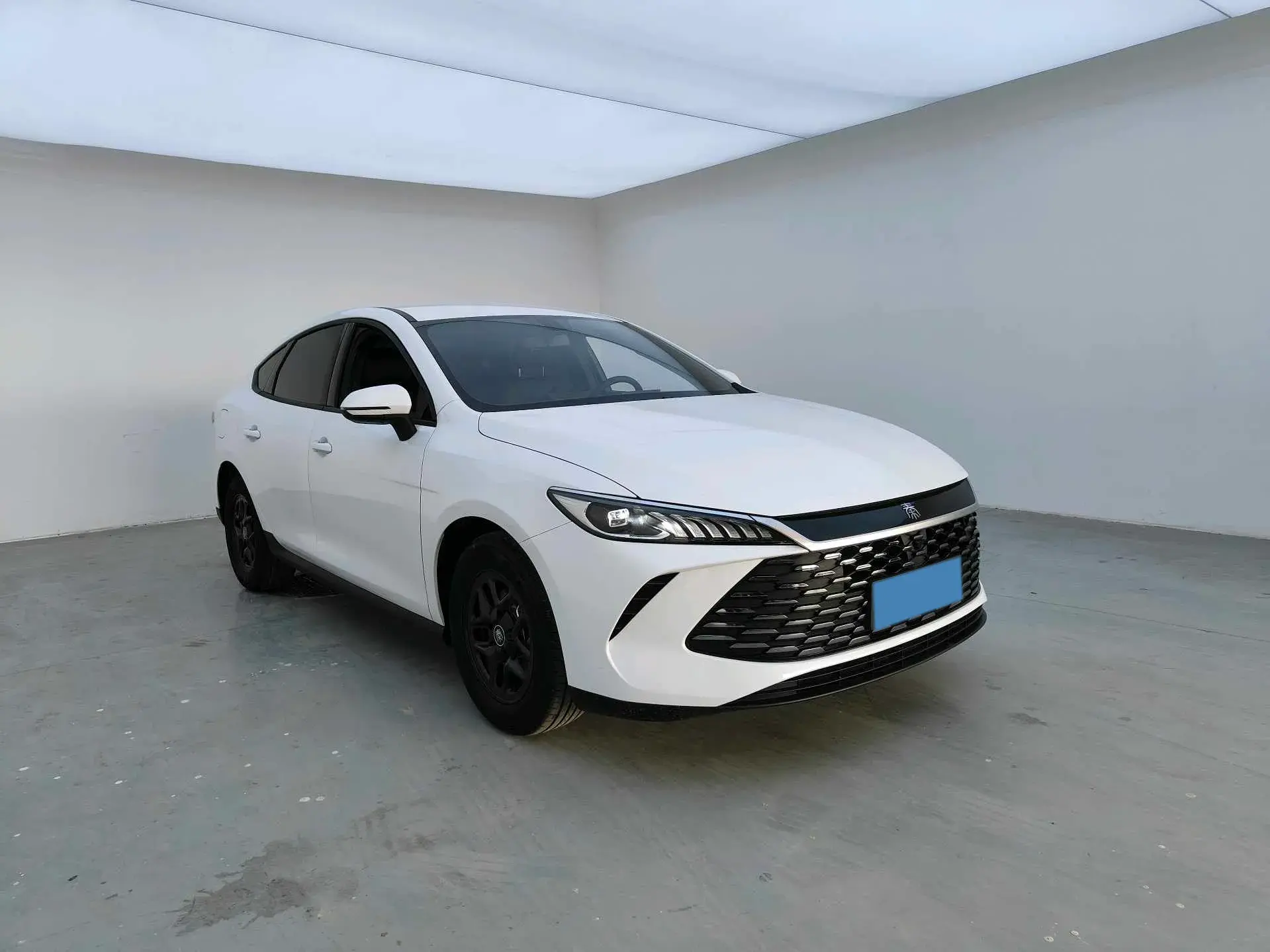 2025 BYD QIN thumbnail 3