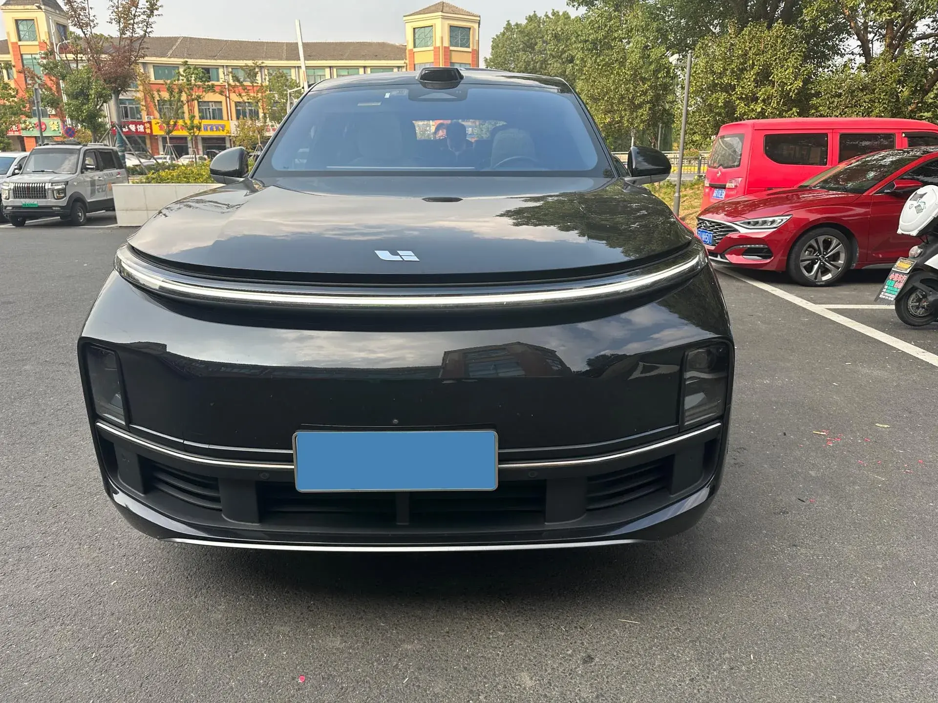 2022 LI L9 thumbnail 2