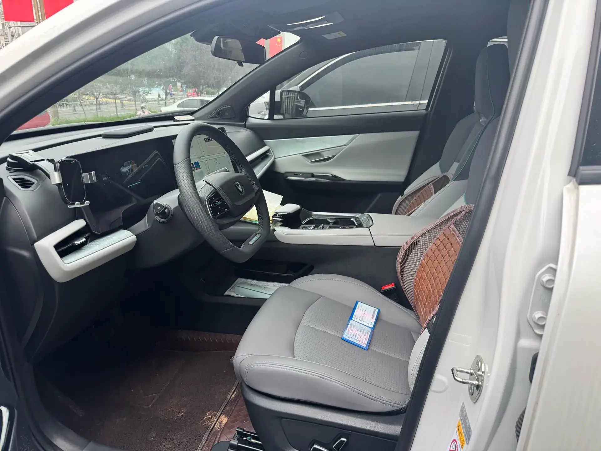 2023 CHANGAN UNI-T thumbnail 4