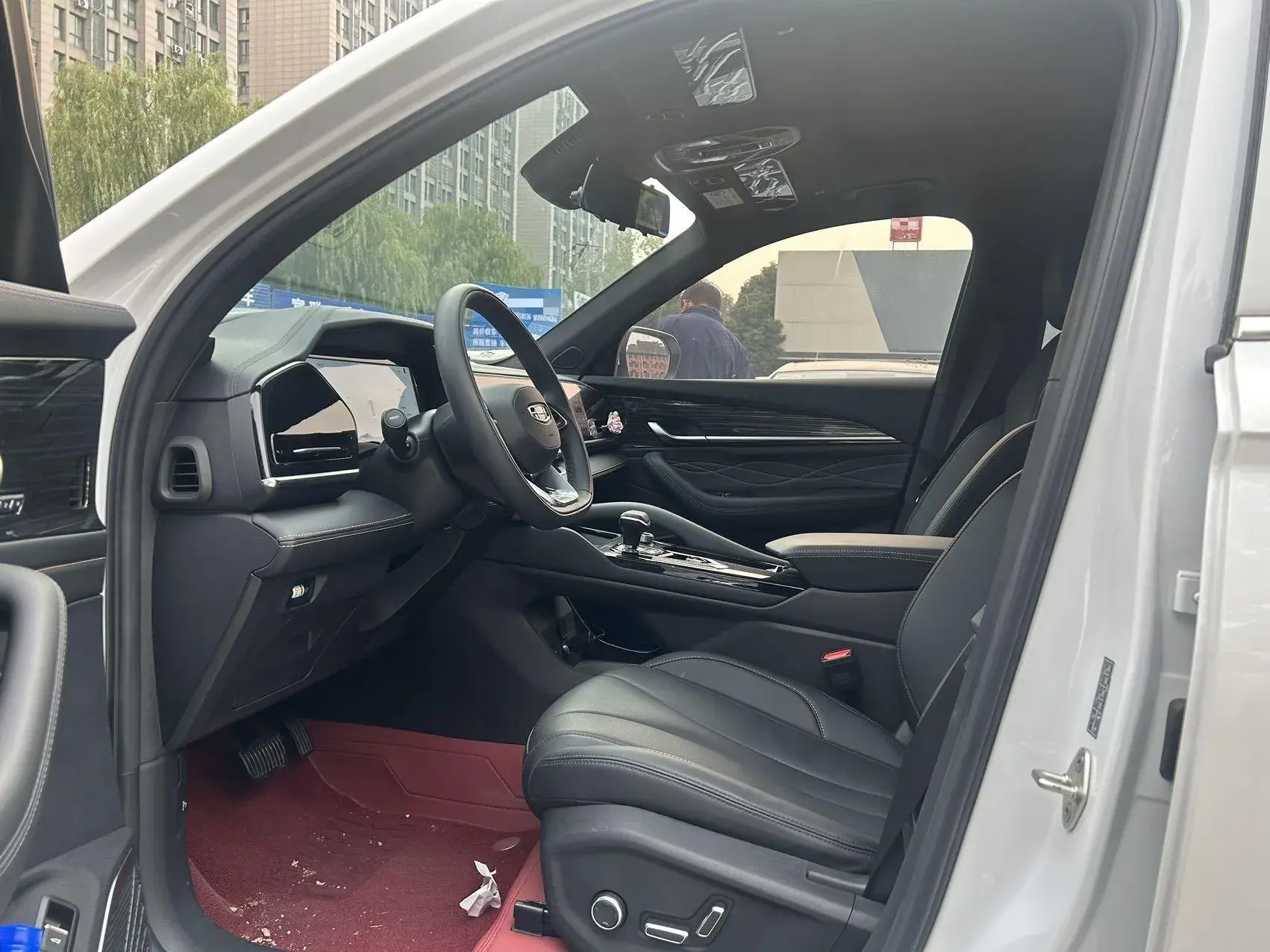 2024 GEELY MONJARO thumbnail 3