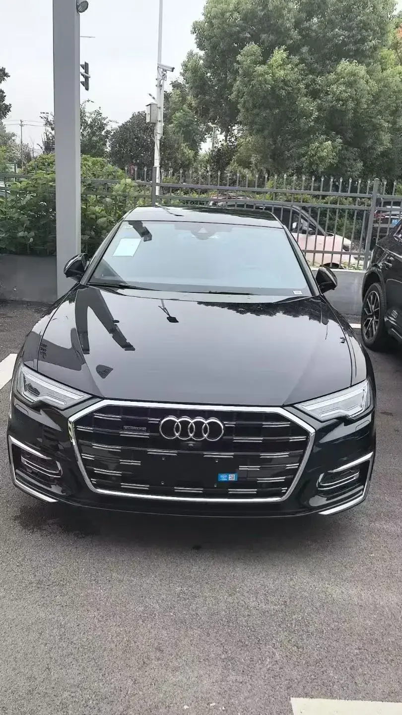 2025 AUDI A6L thumbnail 3