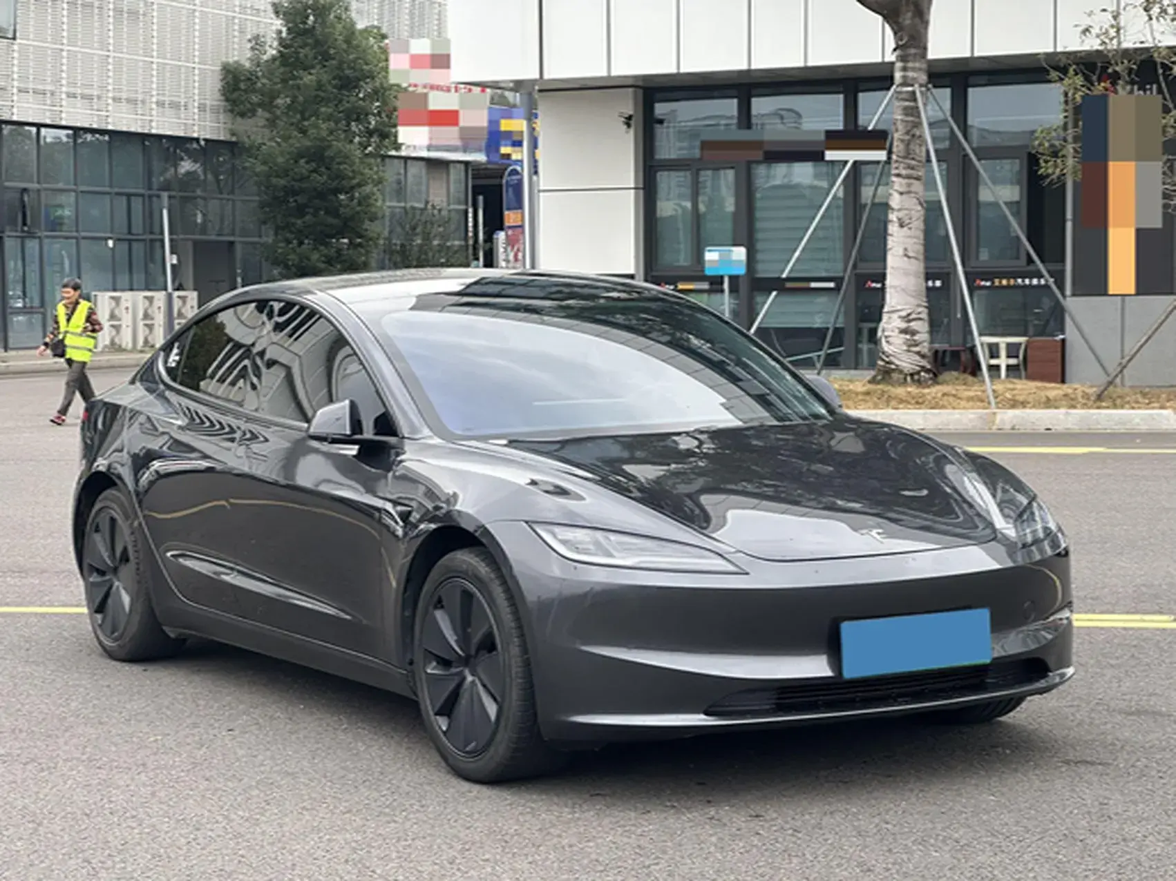 2023 TESLA MODEL thumbnail 3