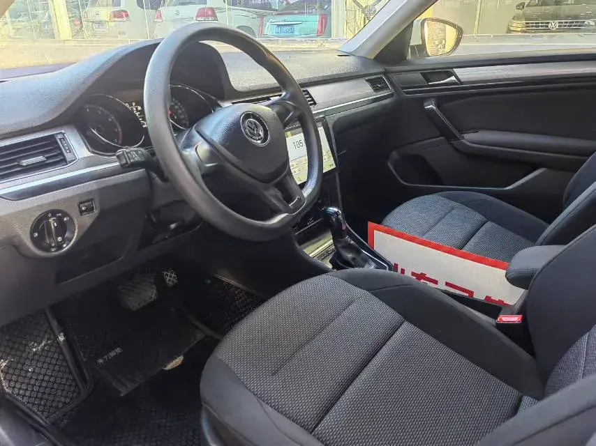 2019 VOLKSWAGEN BORA thumbnail 4