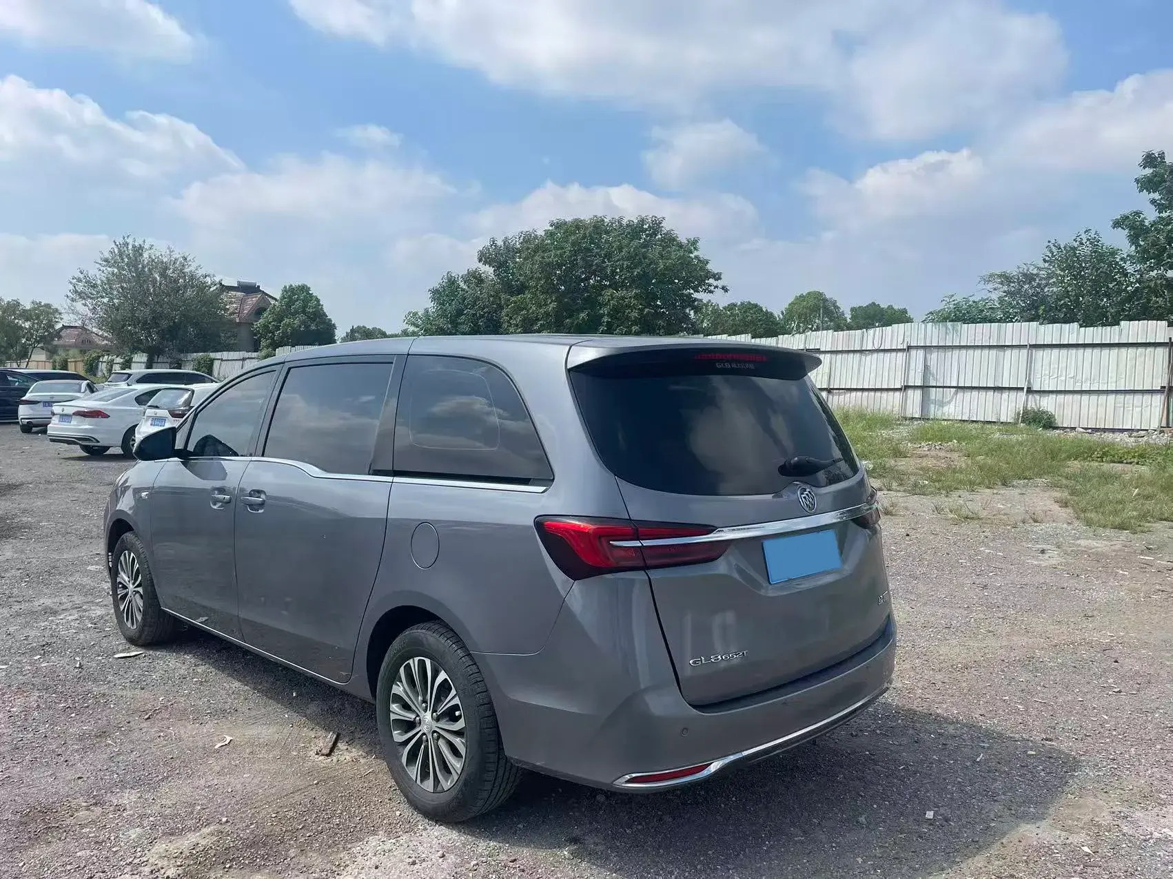 2021 BUICK GL8 thumbnail 3