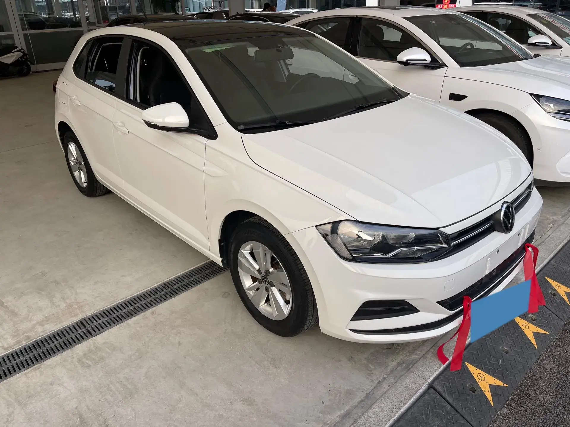 2021 VOLKSWAGEN POLO thumbnail 3