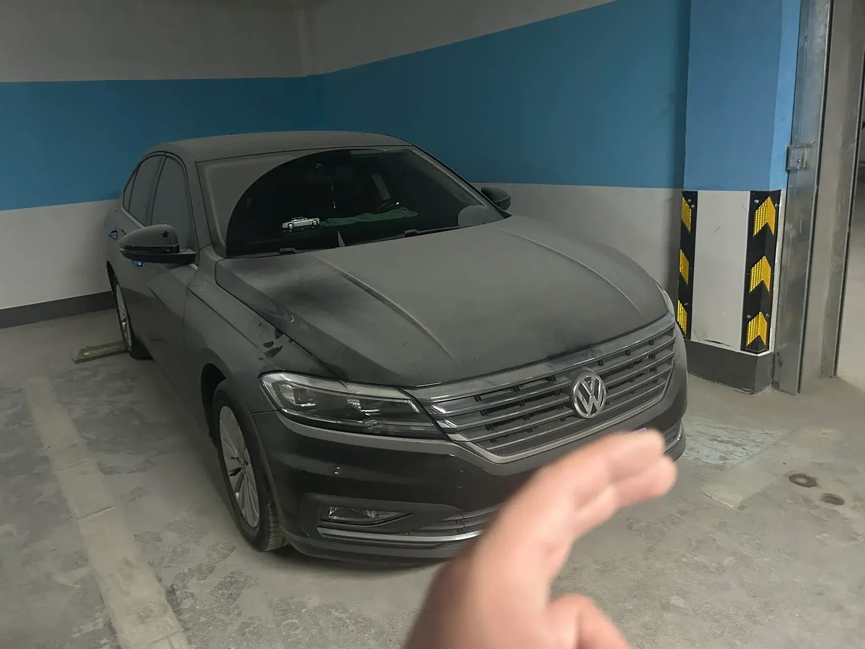 2019 VOLKSWAGEN LAVIDA thumbnail 2