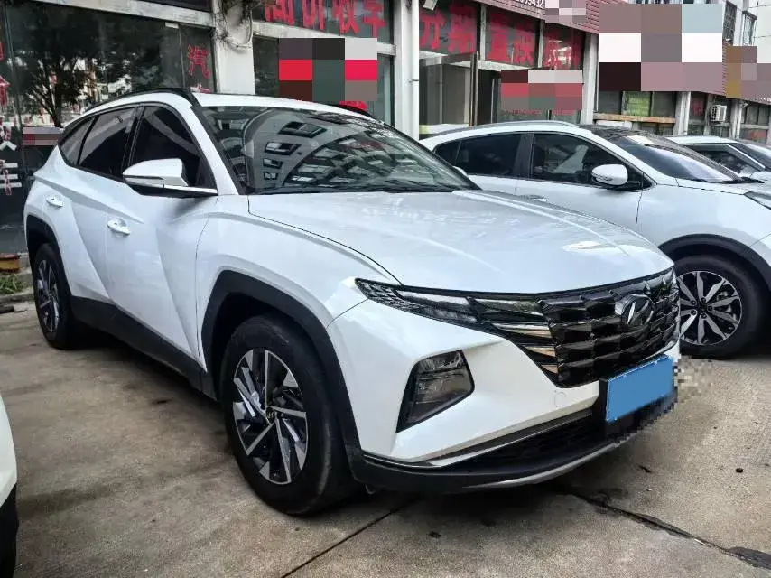 2023 HYUNDAI TUCSON thumbnail 3