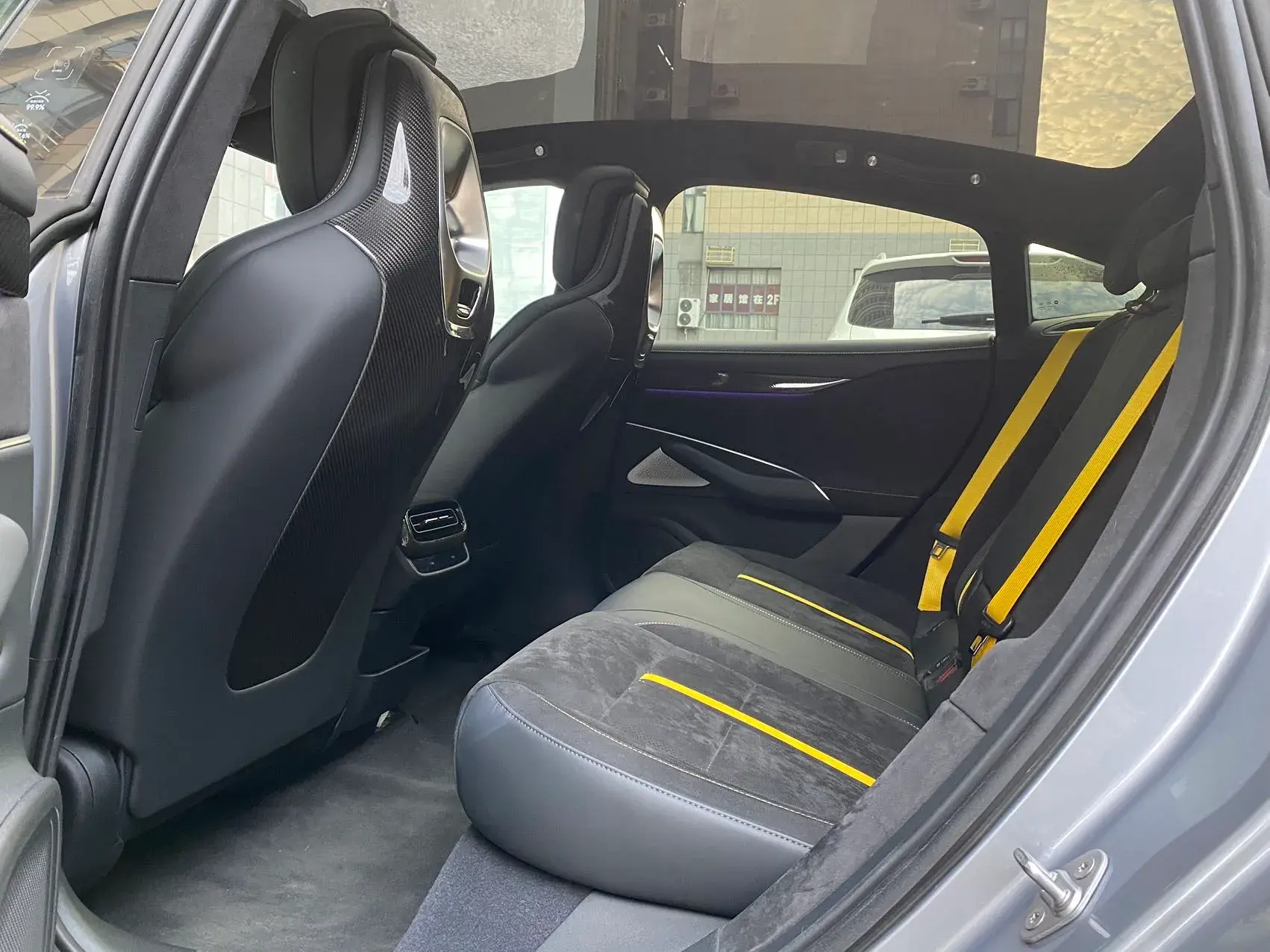 2025 MI SU7 thumbnail 2