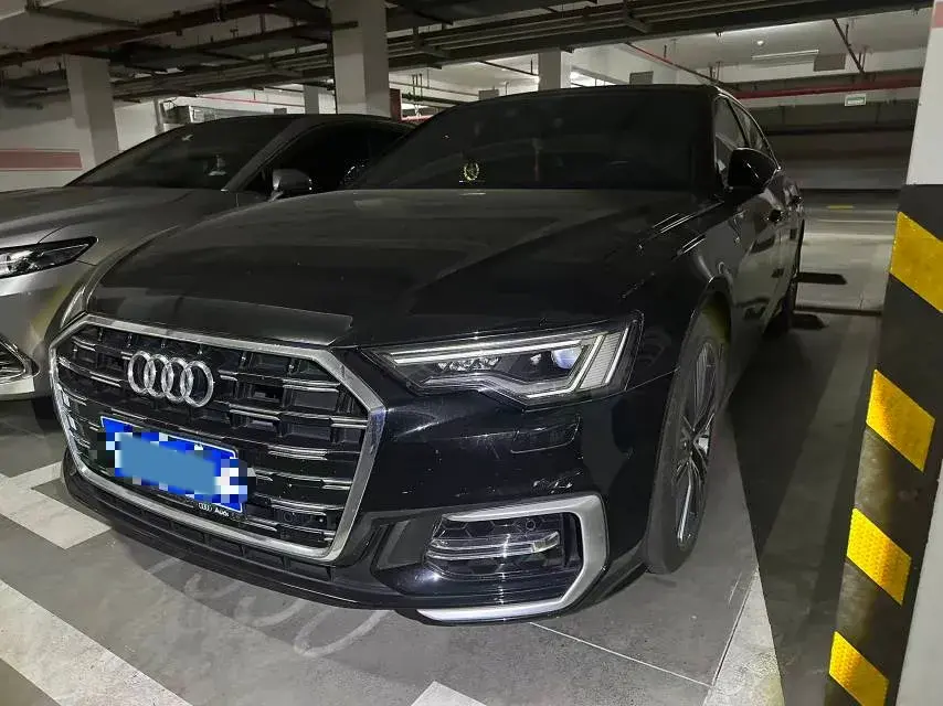 2023 AUDI A6L view 1