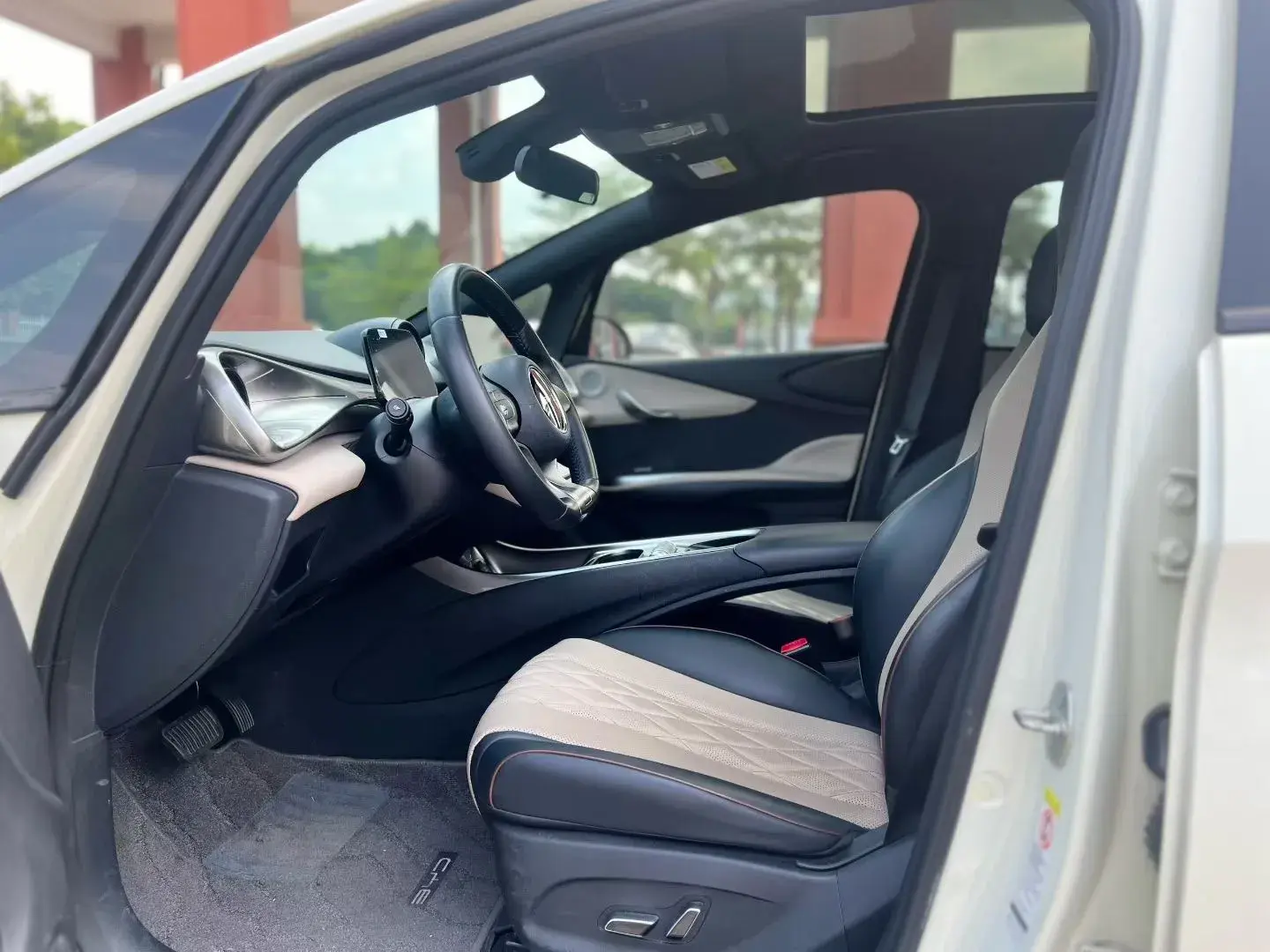 2021 BYD DOLPHIN thumbnail 4