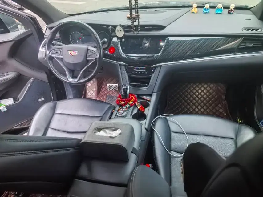 2021 CADILLAC XT6 thumbnail 2