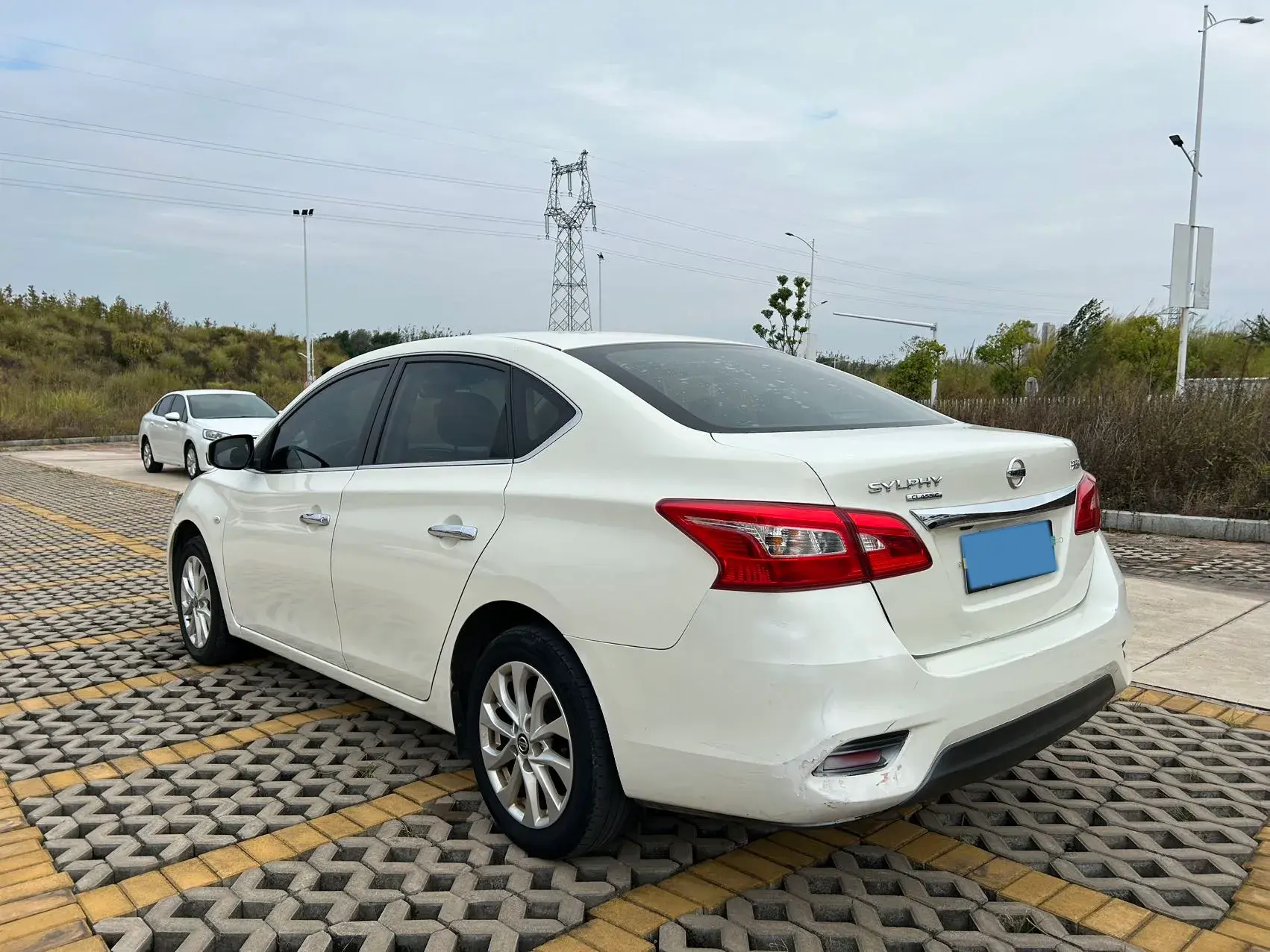 2021 NISSAN SYLPHY thumbnail 4