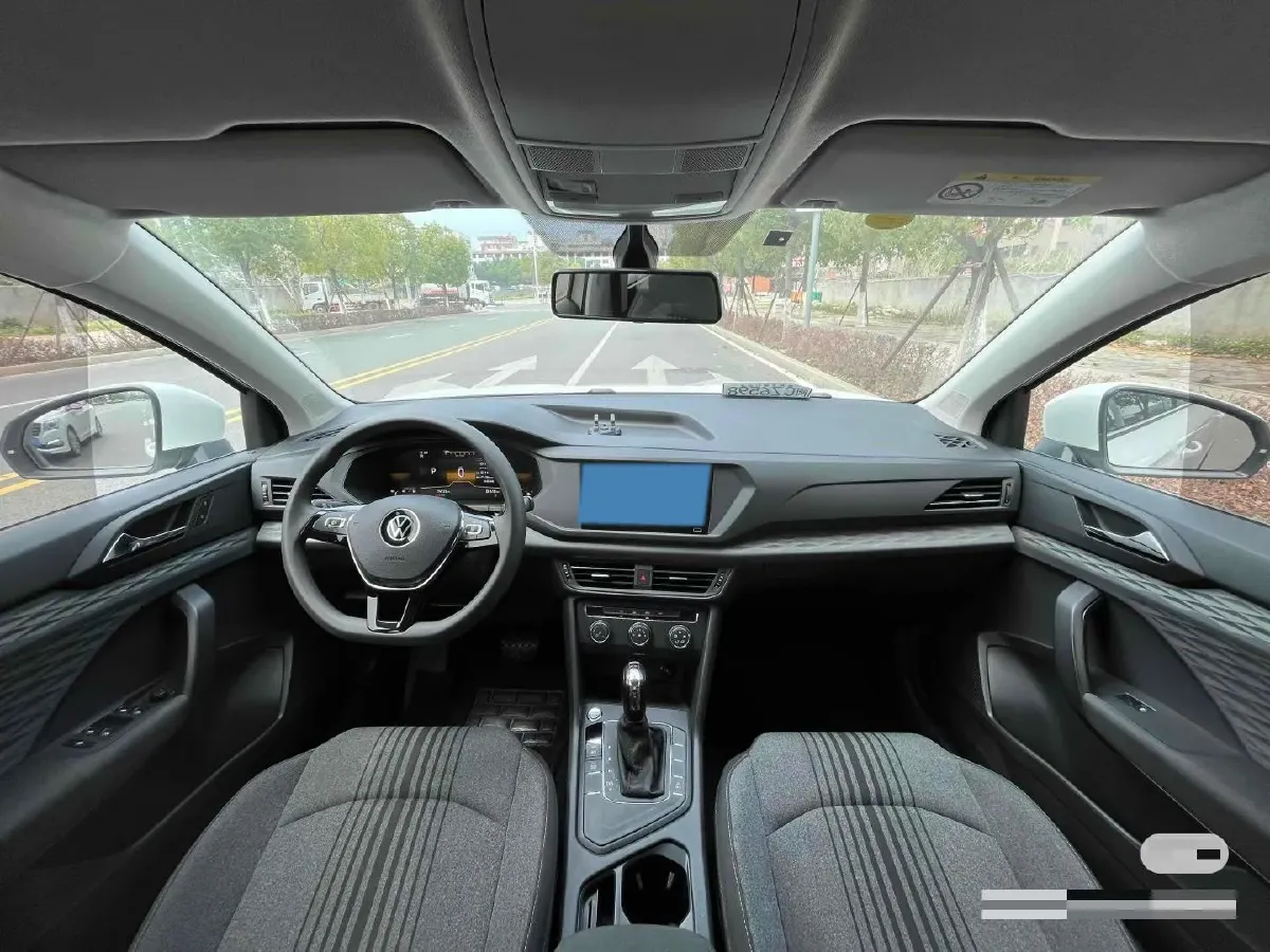 2017 Volkswagen Touareg 3.0T 320HP V6 8AT,autocango,china used car exporter,china ev exporter,chinese used car exporter,chinese used ev exporter