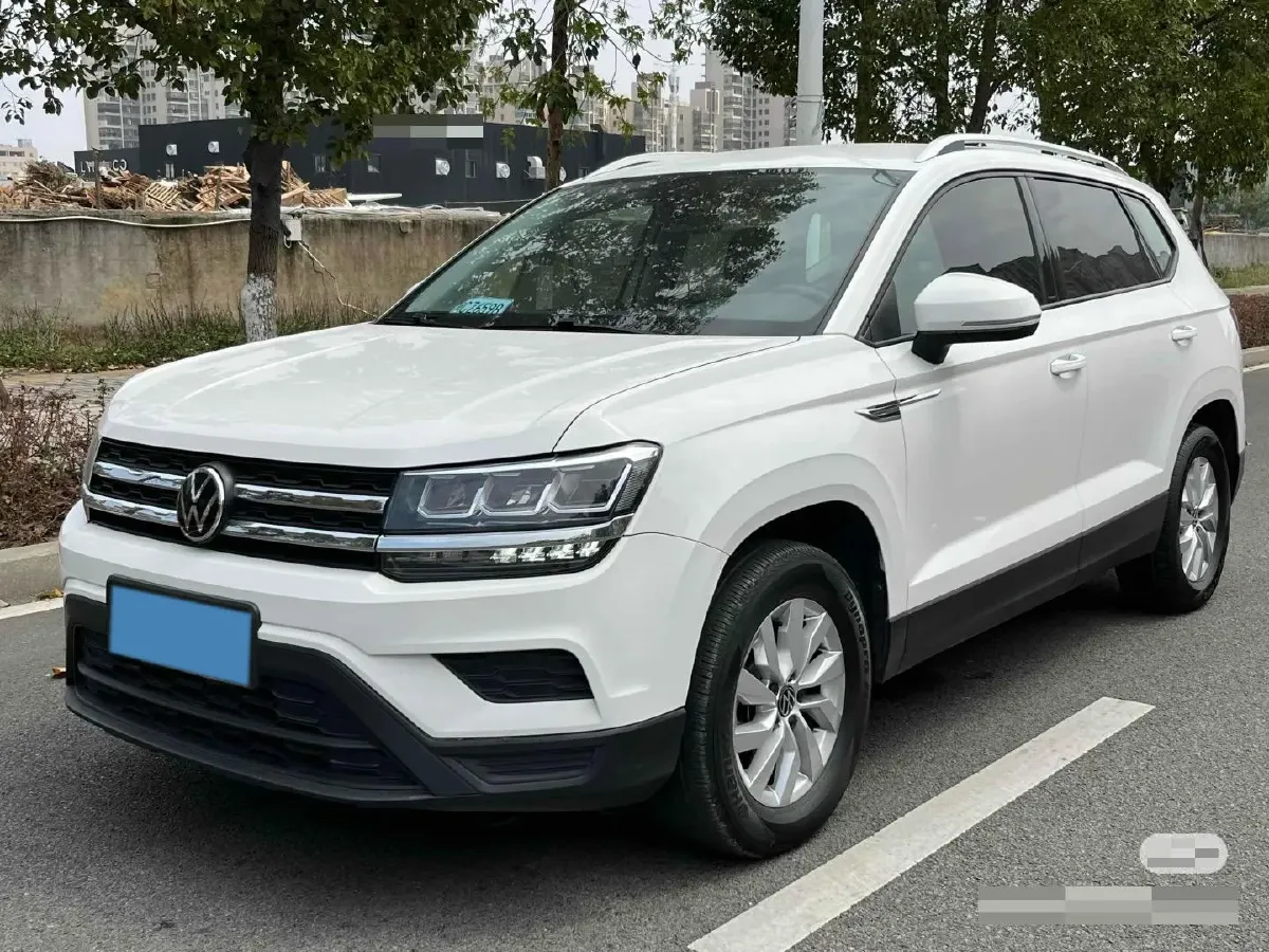 2017 Volkswagen Touareg 3.0T 320HP V6 8AT,autocango,china used car exporter,china ev exporter,chinese used car exporter,chinese used ev exporter