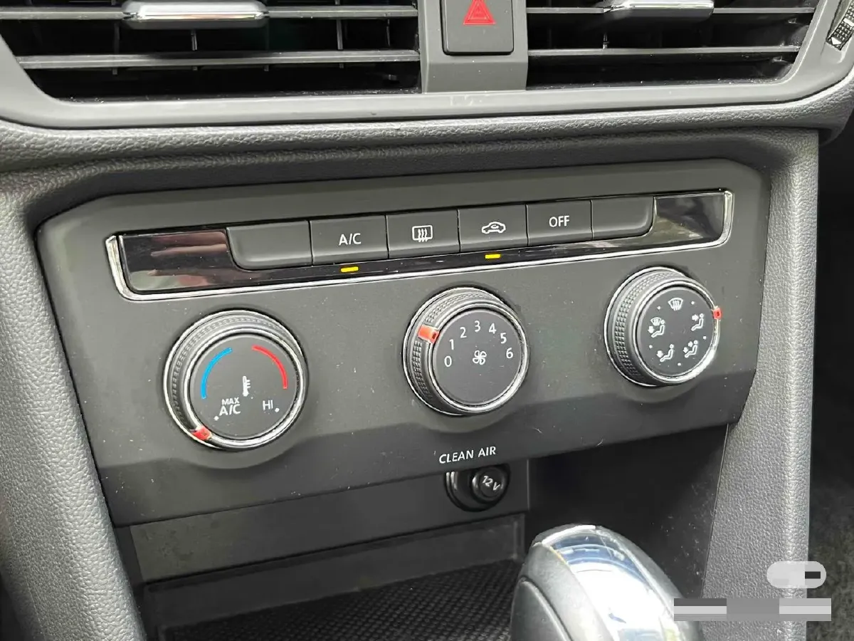 2017 Volkswagen Touareg 3.0T 320HP V6 8AT,autocango,china used car exporter,china ev exporter,chinese used car exporter,chinese used ev exporter