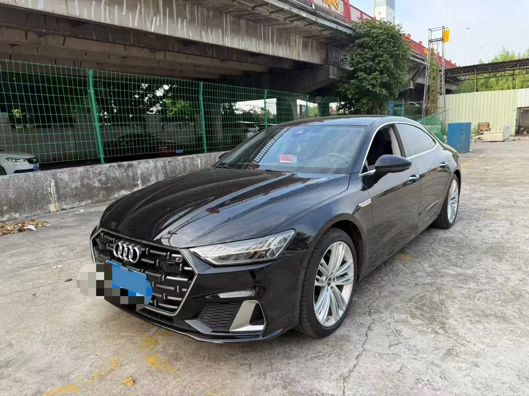 2024 AUDI A7L view 1