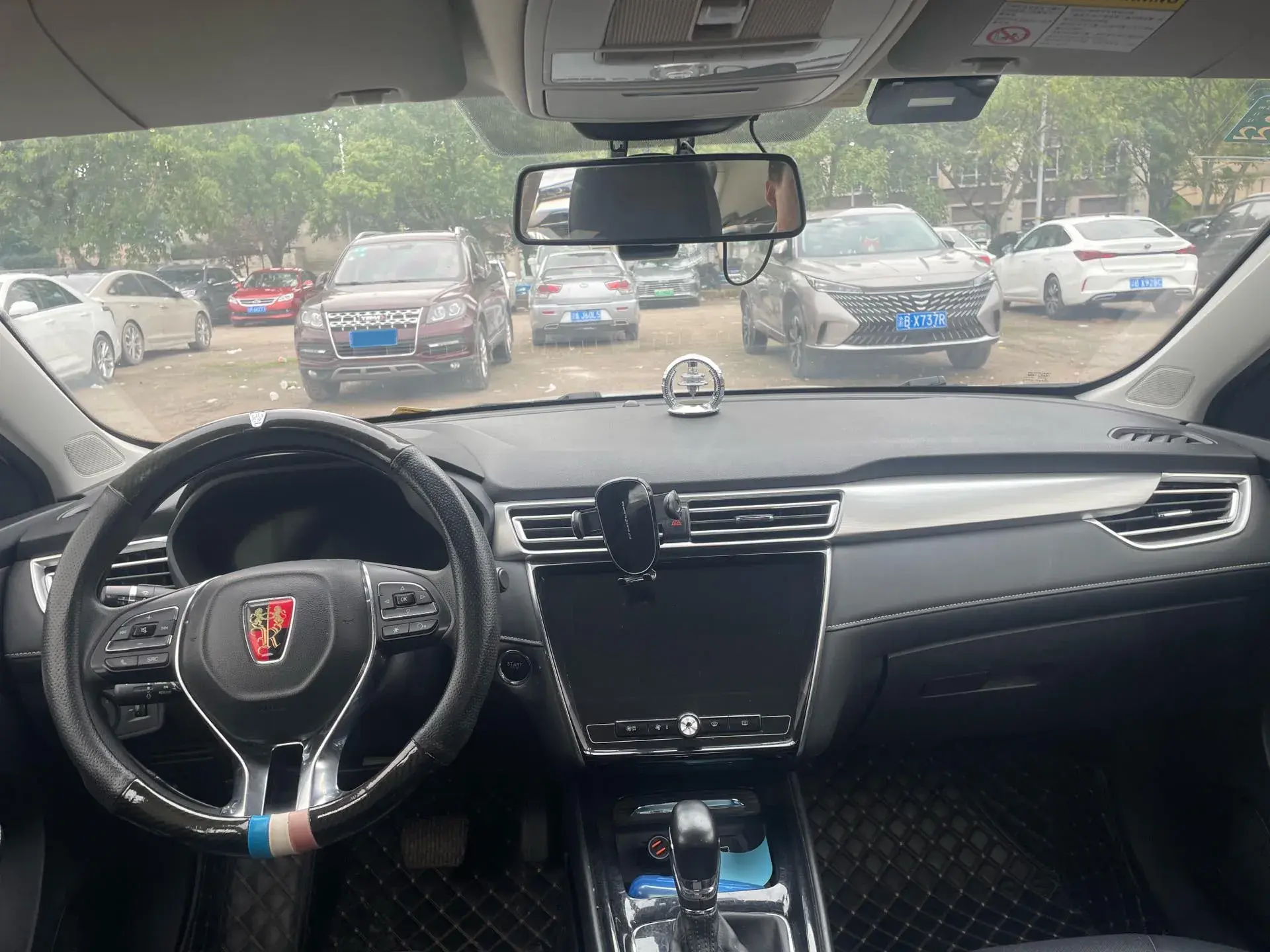 2019 ROEWE I5 thumbnail 3