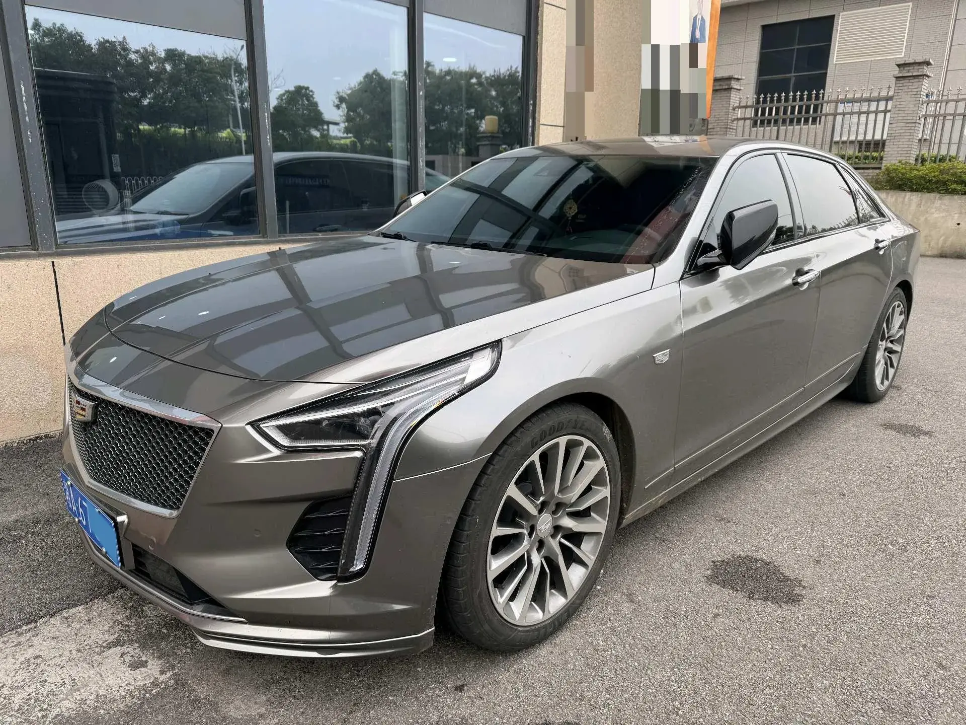 2022 CADILLAC CT6 view 1