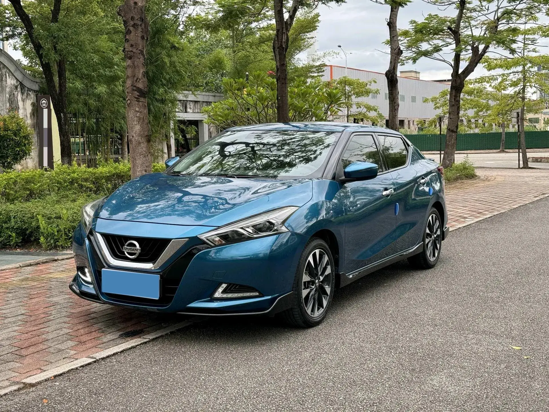 2020 NISSAN BLUEBIRD view 1
