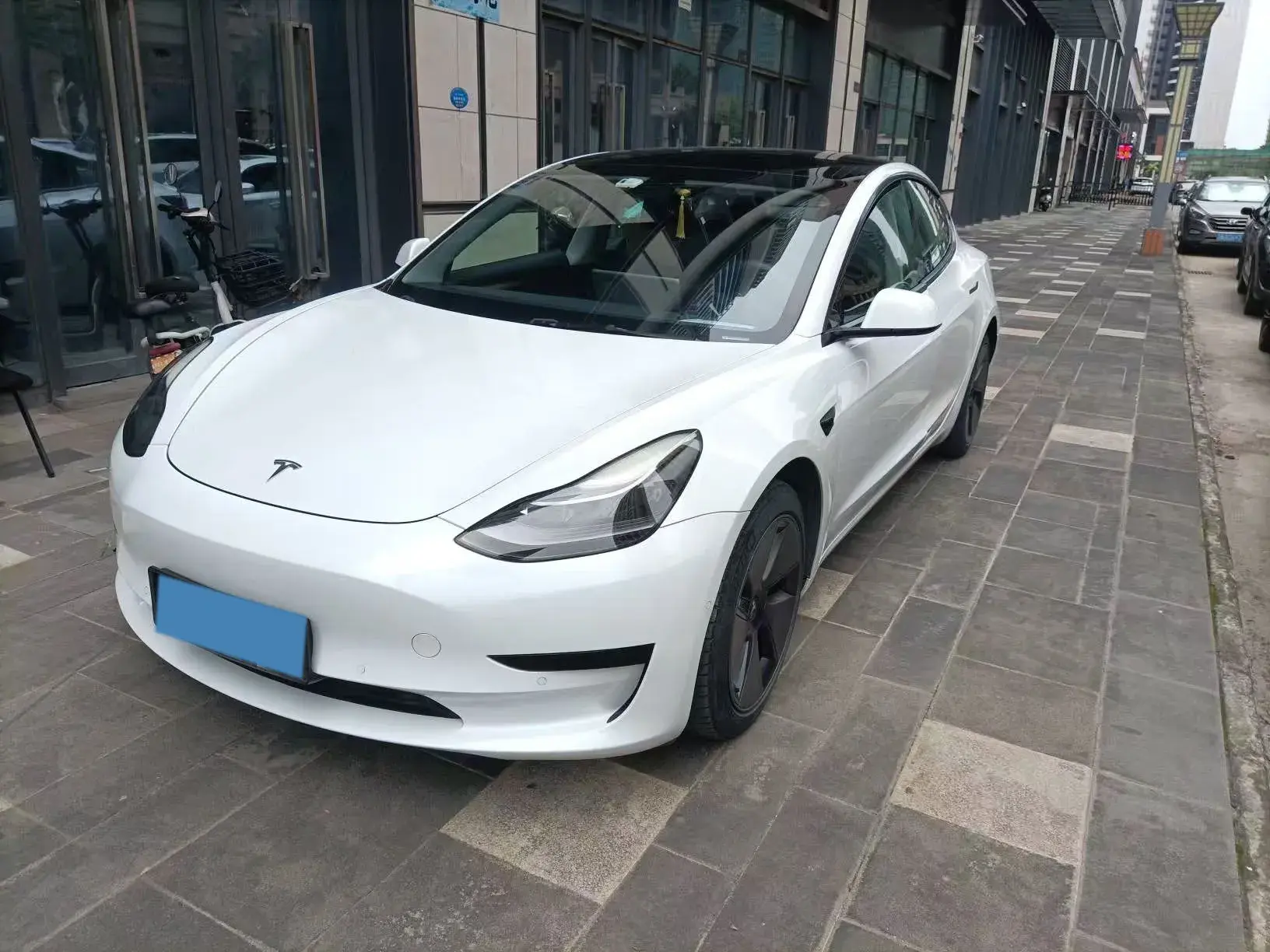 2021 TESLA MODEL view 1