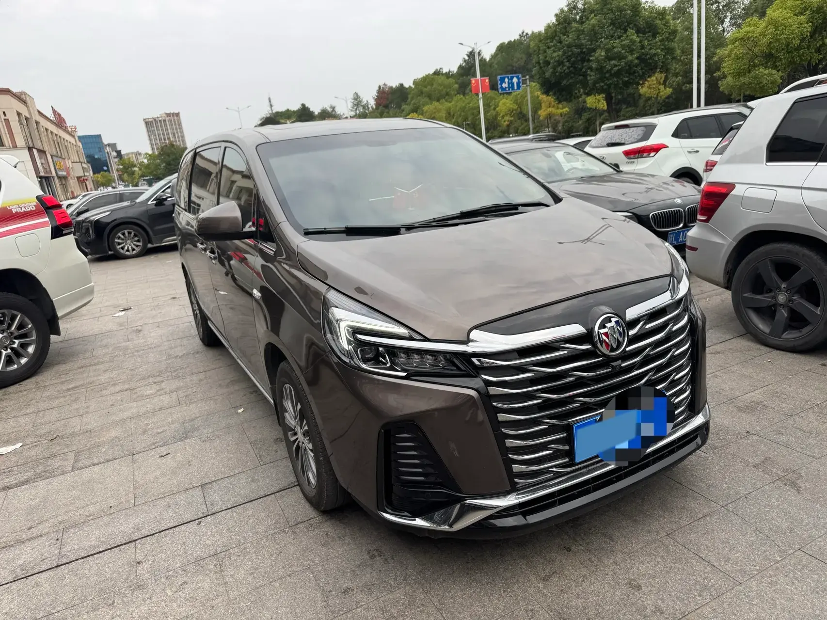 2023 BUICK GL8 thumbnail 3