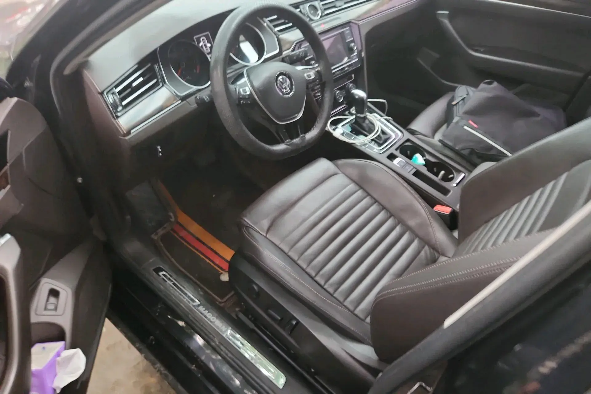 2018 VOLKSWAGEN MAGOTAN thumbnail 3